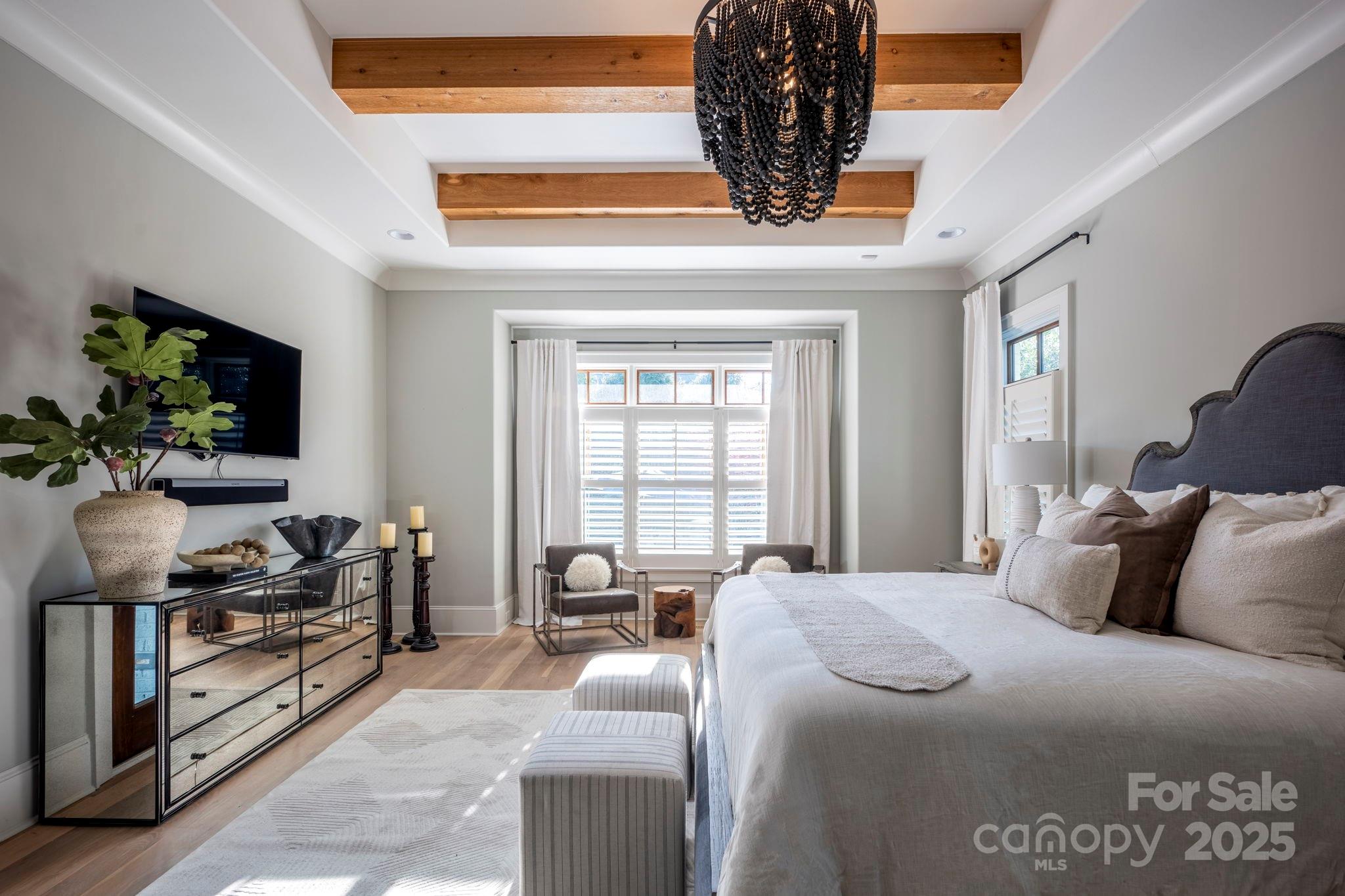 Jordan Manor - Residential