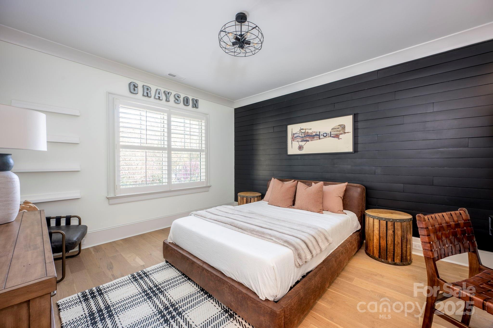 Jordan Manor - Residential