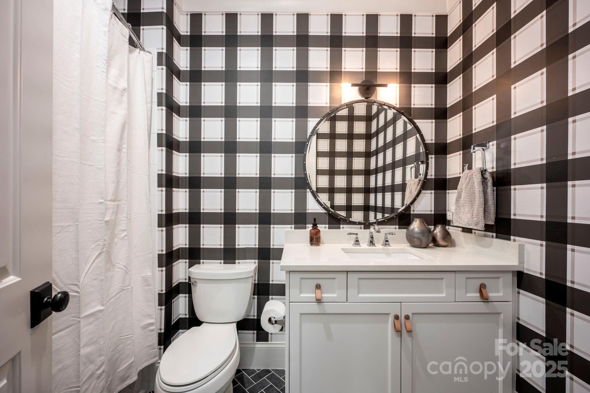 Jordan Manor - Residential