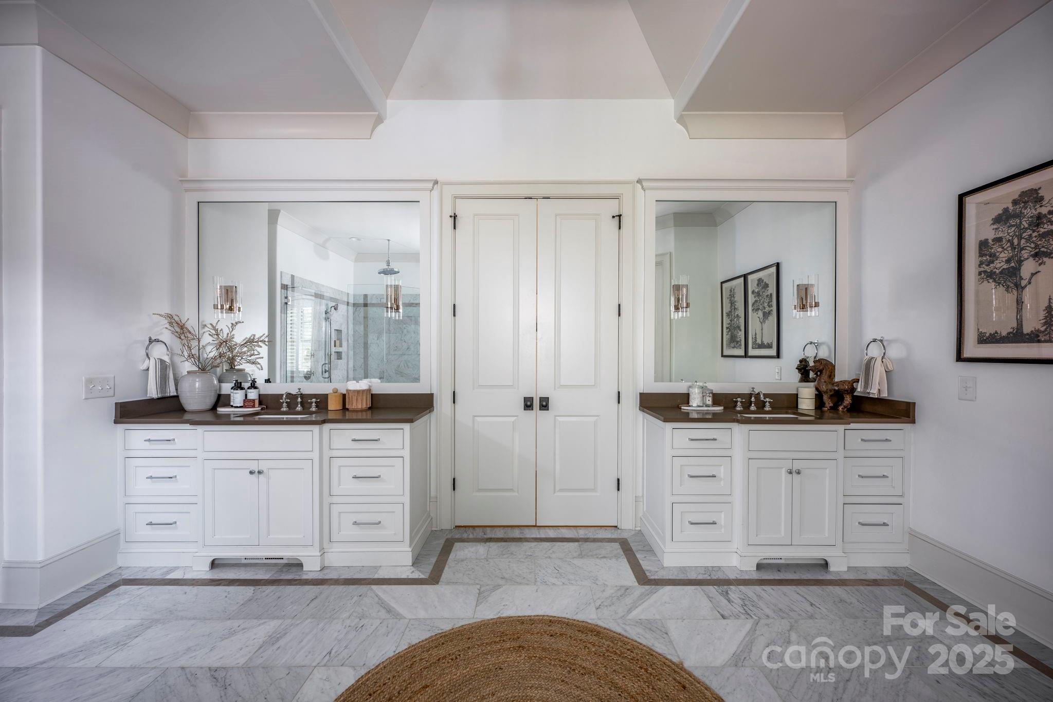 Jordan Manor - Residential