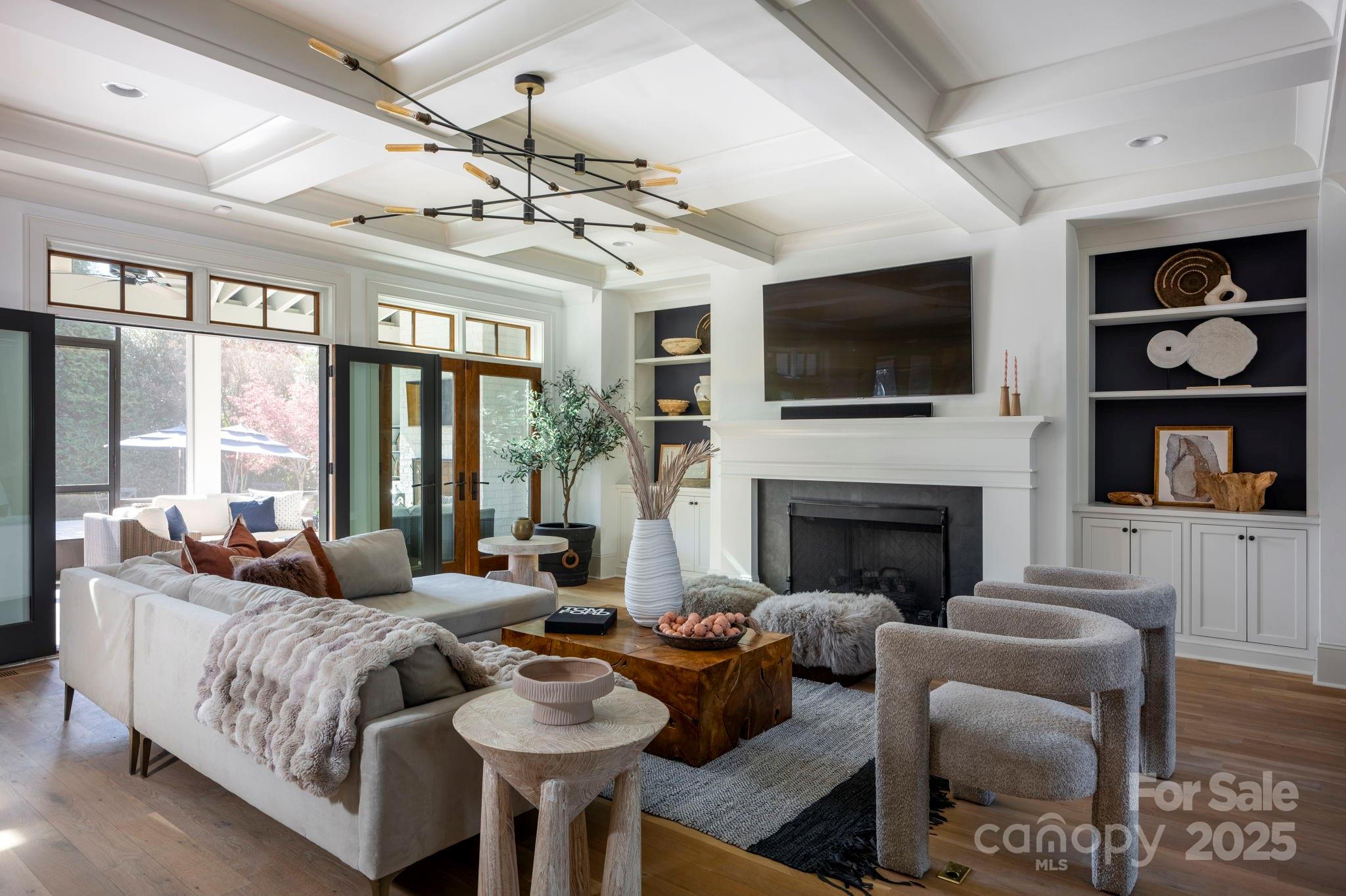 Jordan Manor - Residential