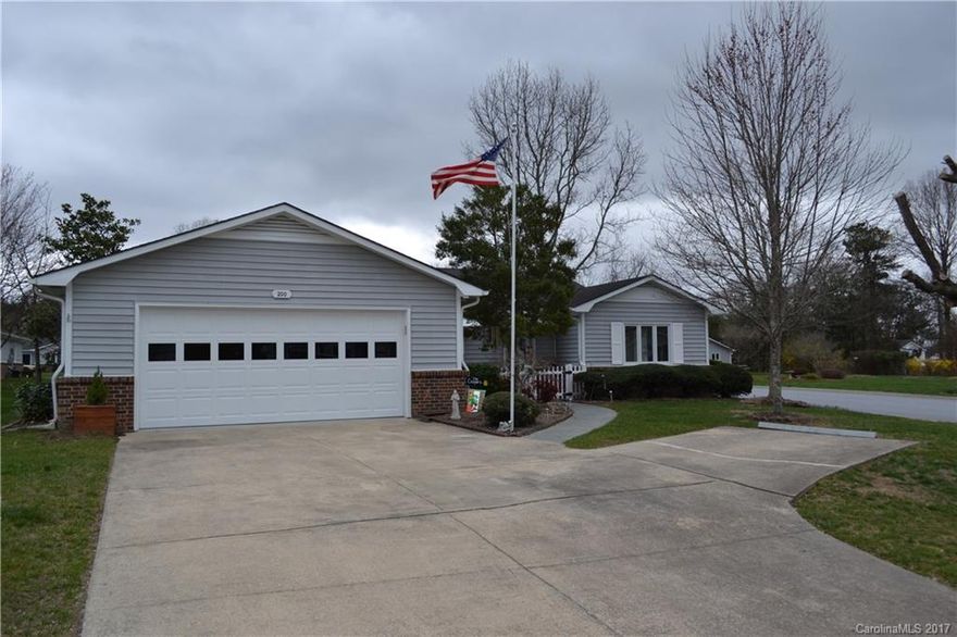 This welcoming home in the 55+ community of Blue Ridge Villas offers everything you need to enjoy life. Located near Dowtown Hendersonville, shopping, and I-26, this home is move-in ready and offers a large kitchen with stainless steel appliances, an enclosed patio, as well as a partially fenced-in yard for yours and your pets enjoyment. The monthly HOA fee of $105 covers lawn maintenance, snow removal, routine gutter cleaning, outside trim painting, and hedge trimming. Check it out today!