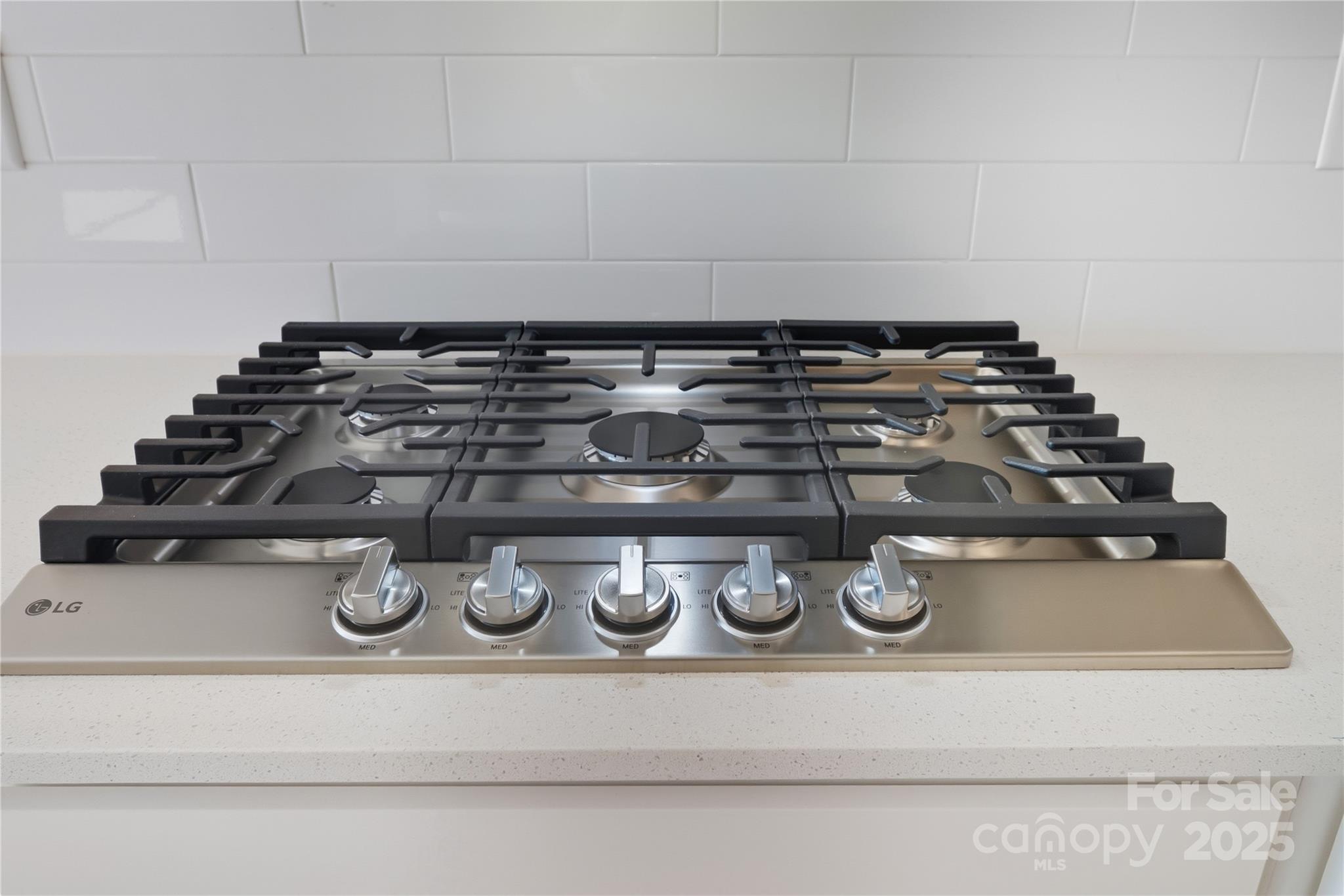 Roselyn - Residential