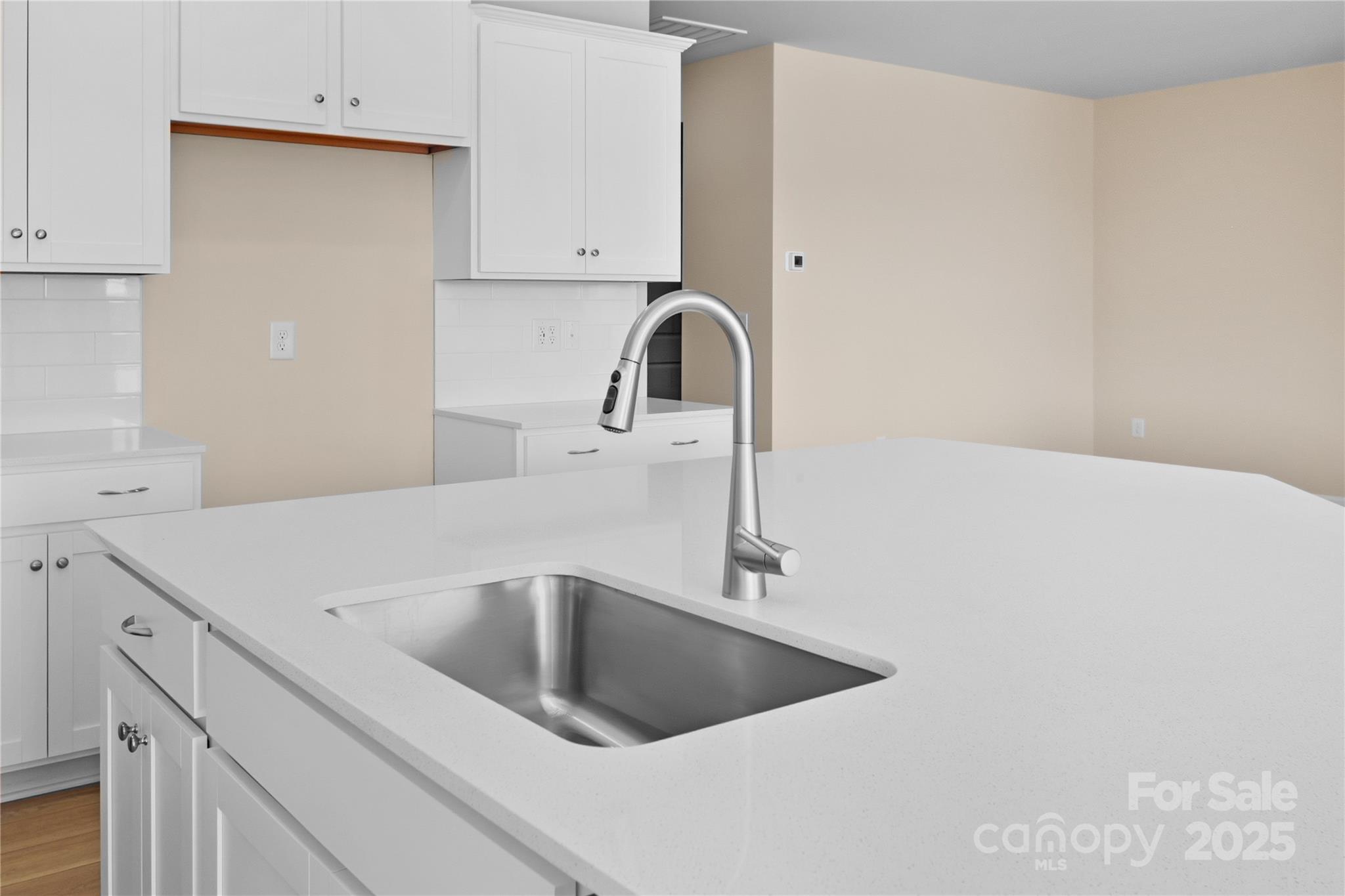 Roselyn - Residential