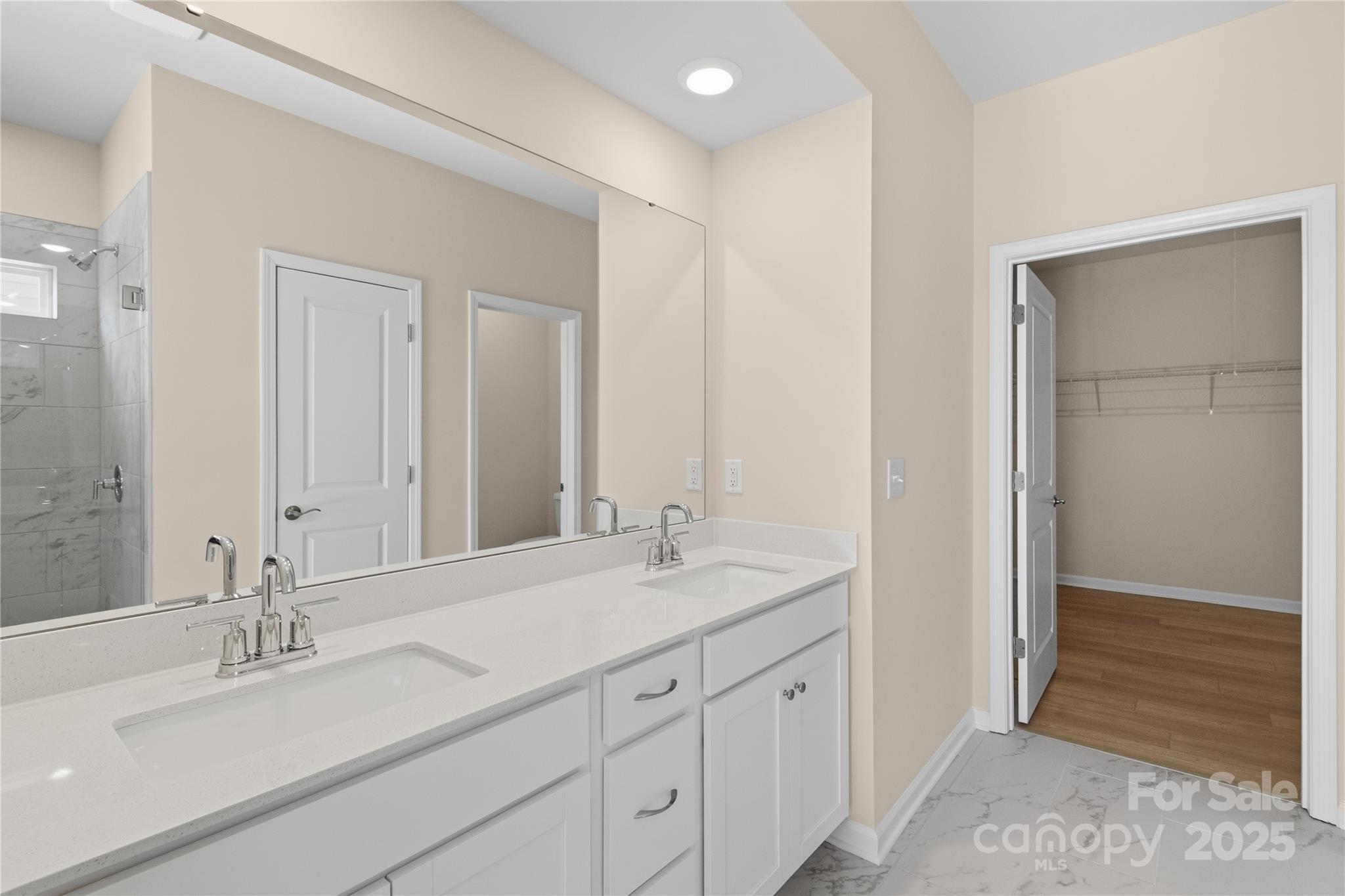 Roselyn - Residential