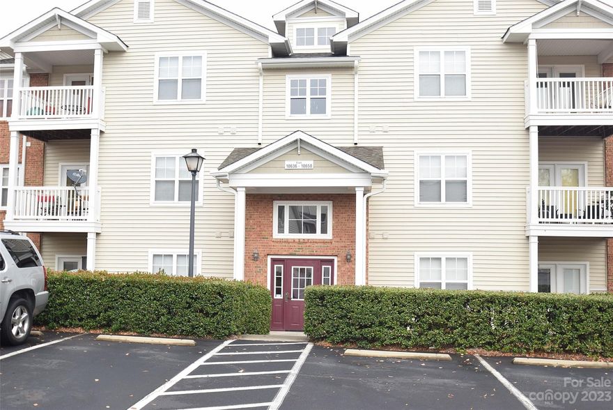 Welcome to this charming condo unit nestled in the prestigious Hyde Park Condo Community. This well-maintained residence boasts a desirable main level location, offering convenient accessibility. Featuring 2 bedrooms and 2 full baths, this home has undergone a recent transformation with a fresh coat of paint throughout, creating a clean and inviting atmosphere. Inside, the open-concept design enhances the sense of space and encourages a seamless flow between the living, dining, and kitchen areas.  The primary bedroom occupies a generous portion of one side of the unit, complete with a walk-in closet and a generously sized bathroom.  This unit and amenities presents an excellent opportunity for those seeking a move-in-ready home with modern features in a vibrant and thriving community. The home includes a home warranty with First American to provide peace of mind.