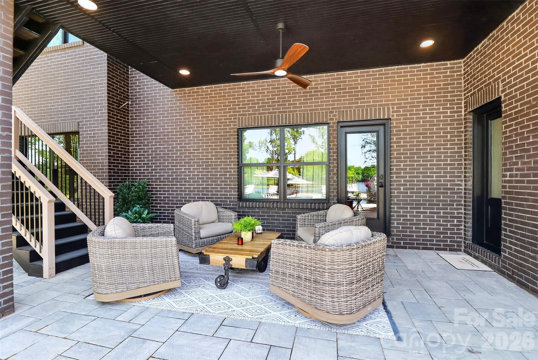 ESSEX POINTE - Residential