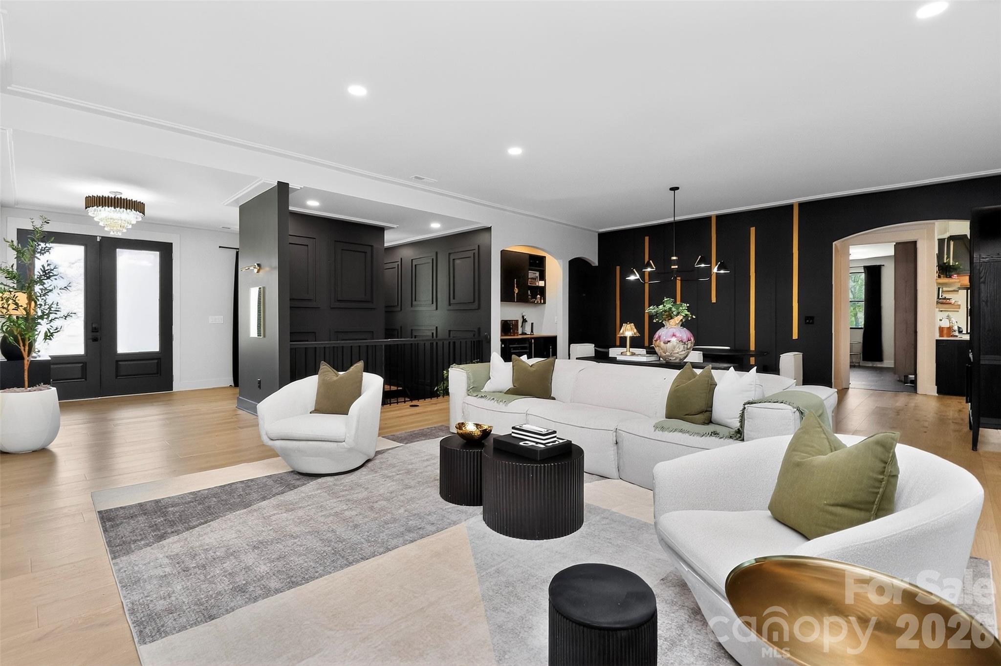 ESSEX POINTE - Residential