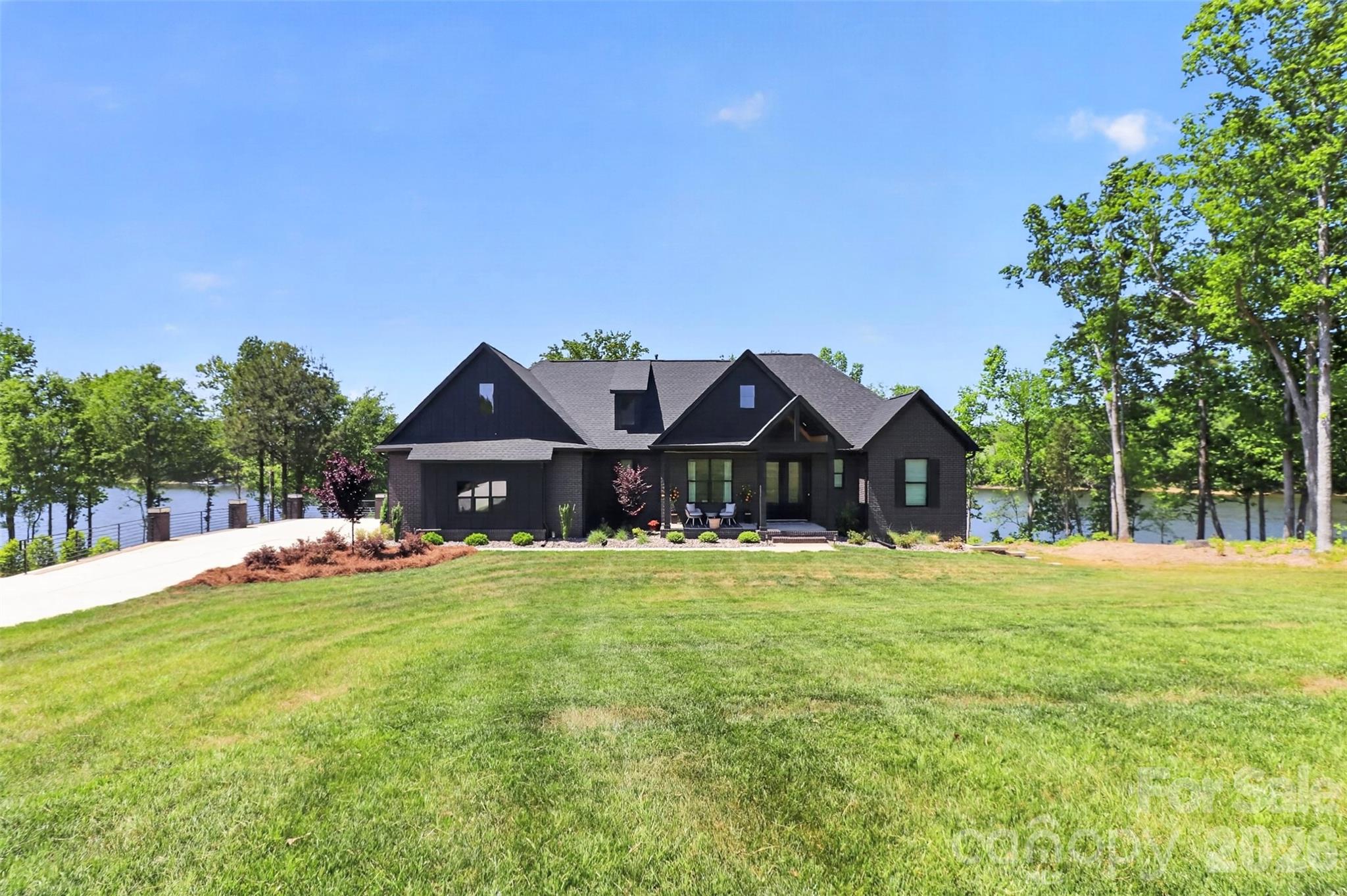 ESSEX POINTE - Residential