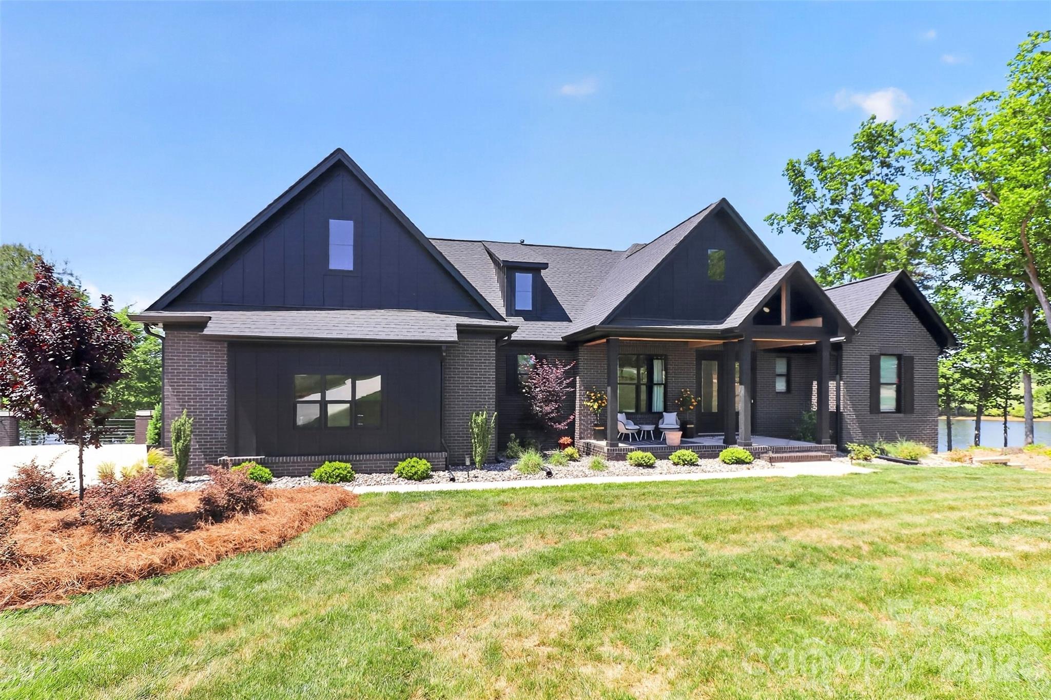 ESSEX POINTE - Residential