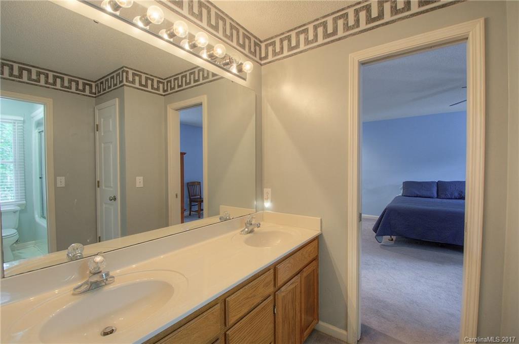 Dakota Woods - Residential