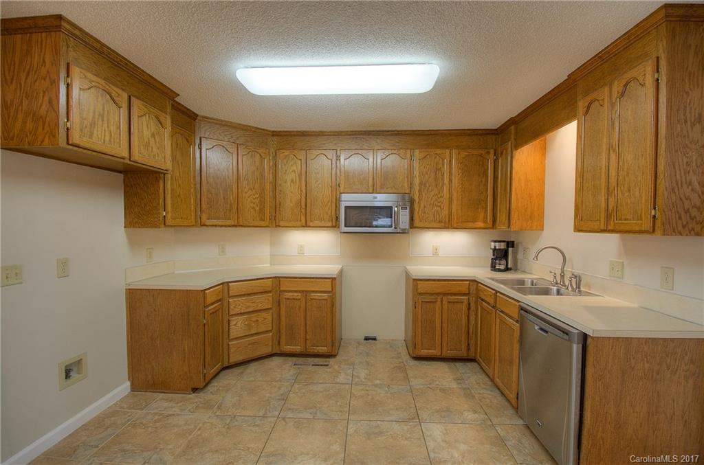 Dakota Woods - Residential