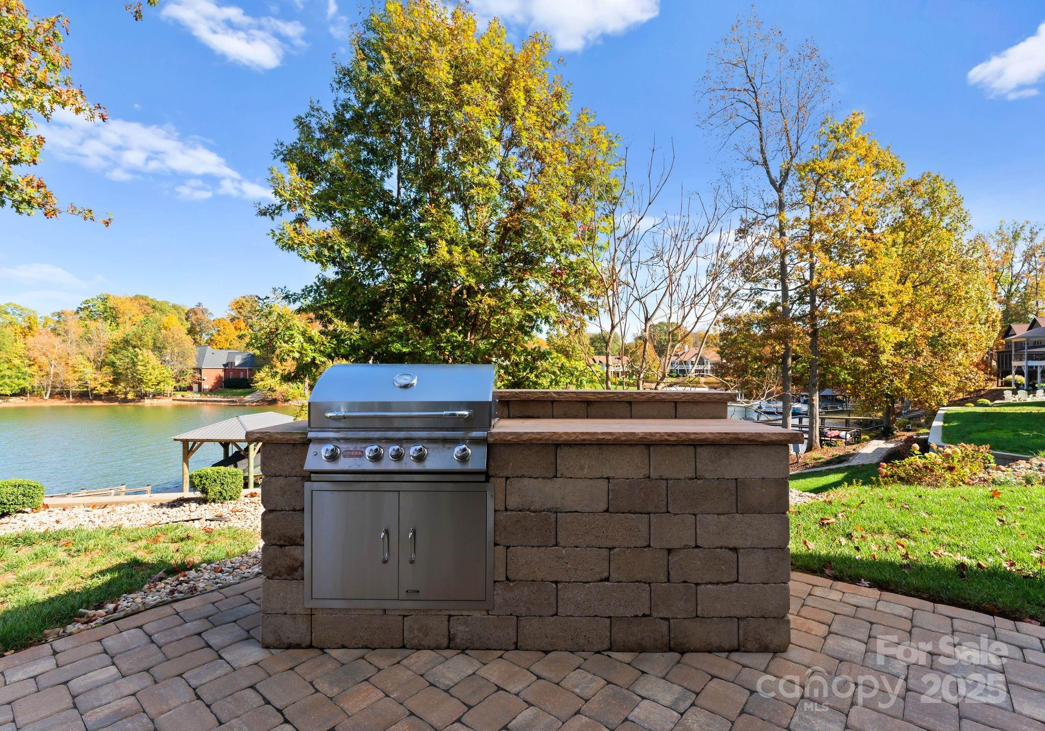 Lighthouse Point - Residential