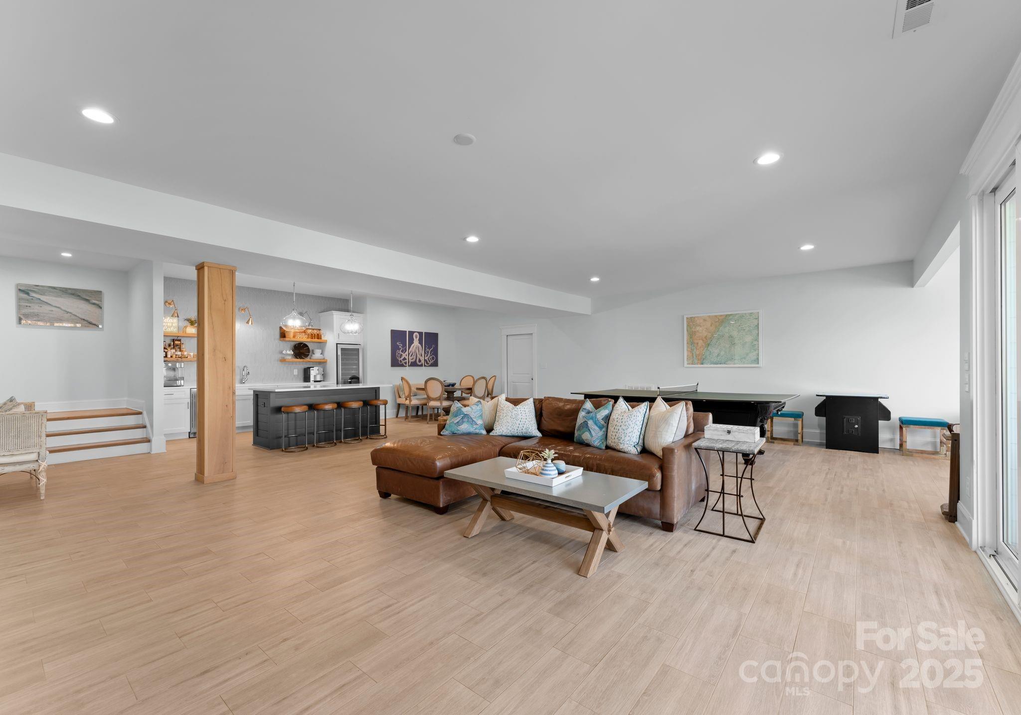 Lighthouse Point - Residential