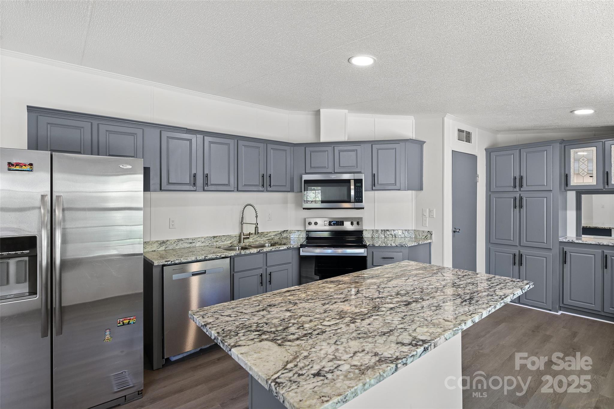 5 Concord Knoll Lane