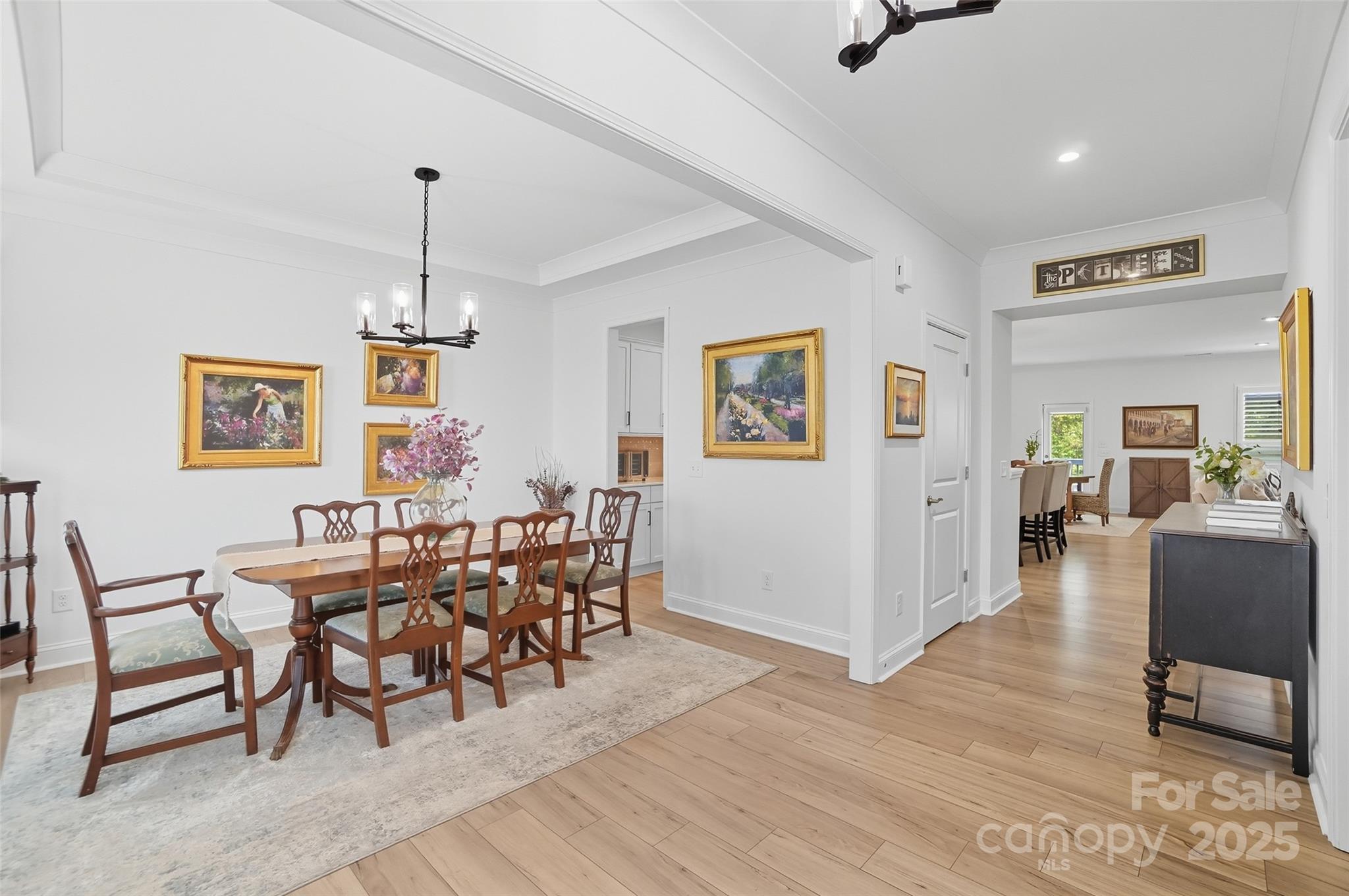 1224 Regions Boulevard