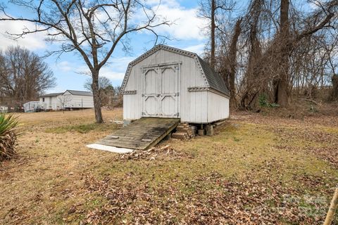 A home in Hickory