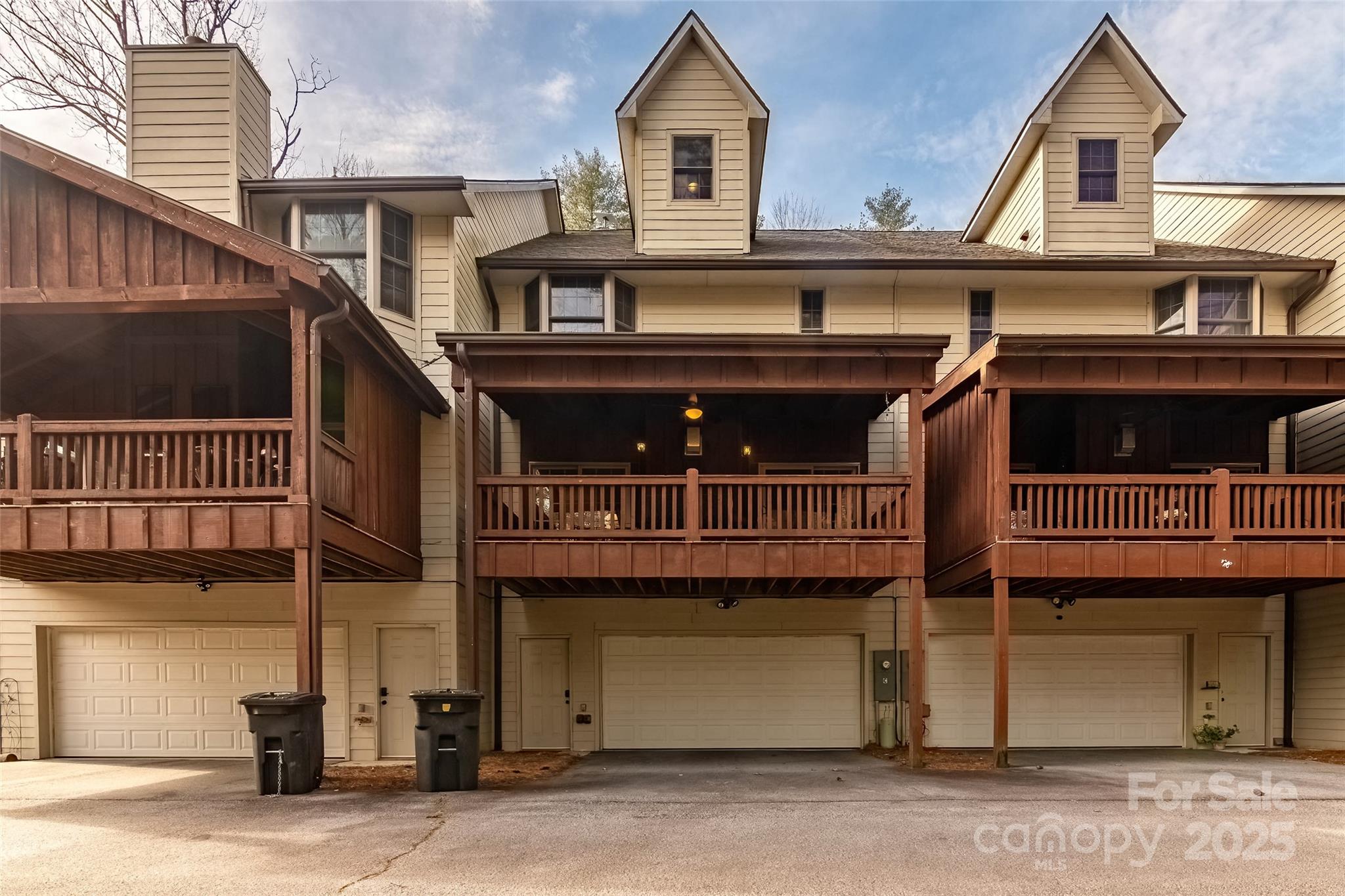 Hampton Glen - Residential