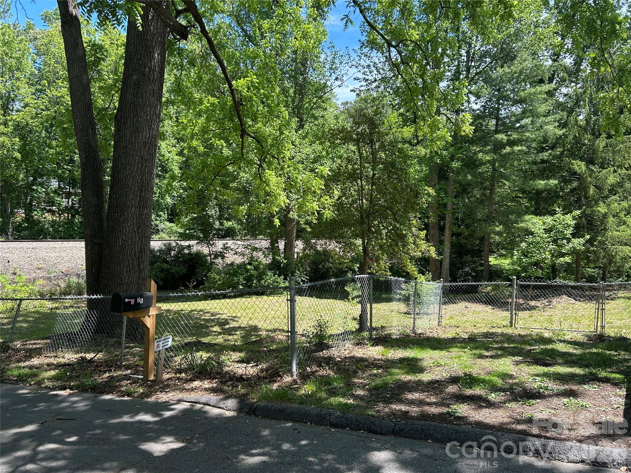28 Pinecrest Drive
