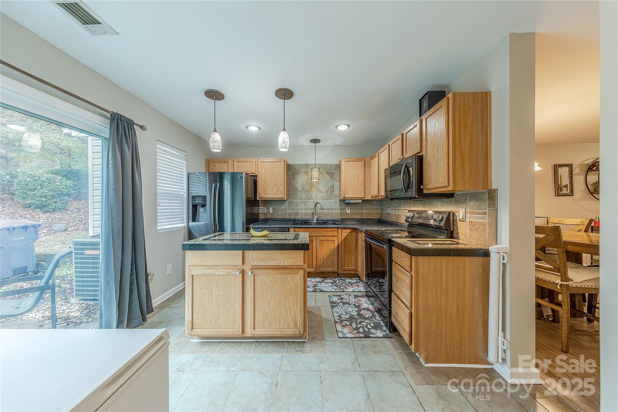 Lexington Commons - Residential