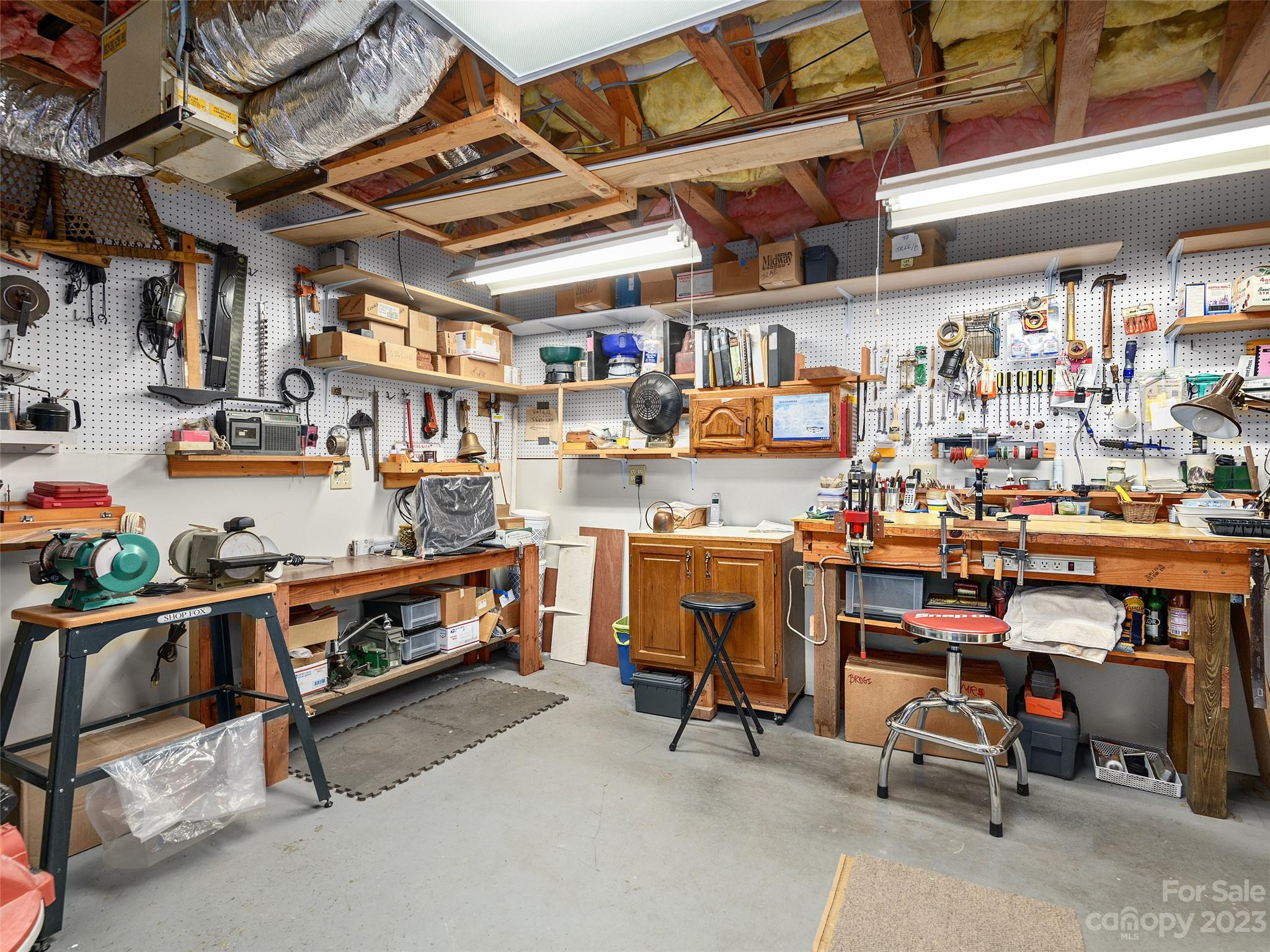 Kenwood Knoll - Residential