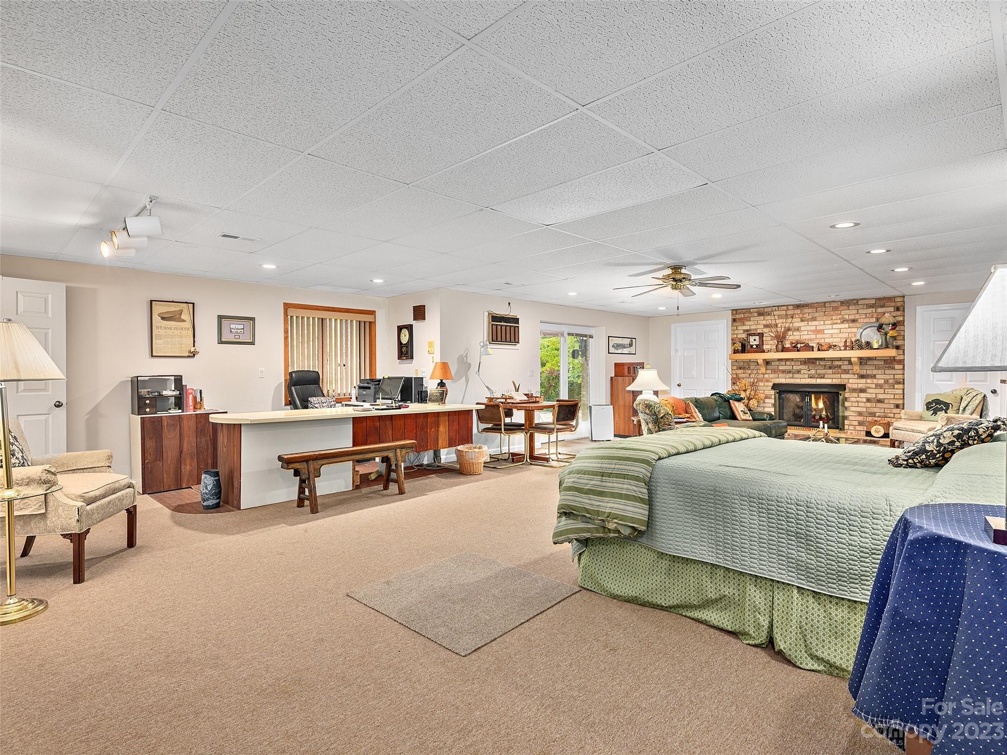 Kenwood Knoll - Residential