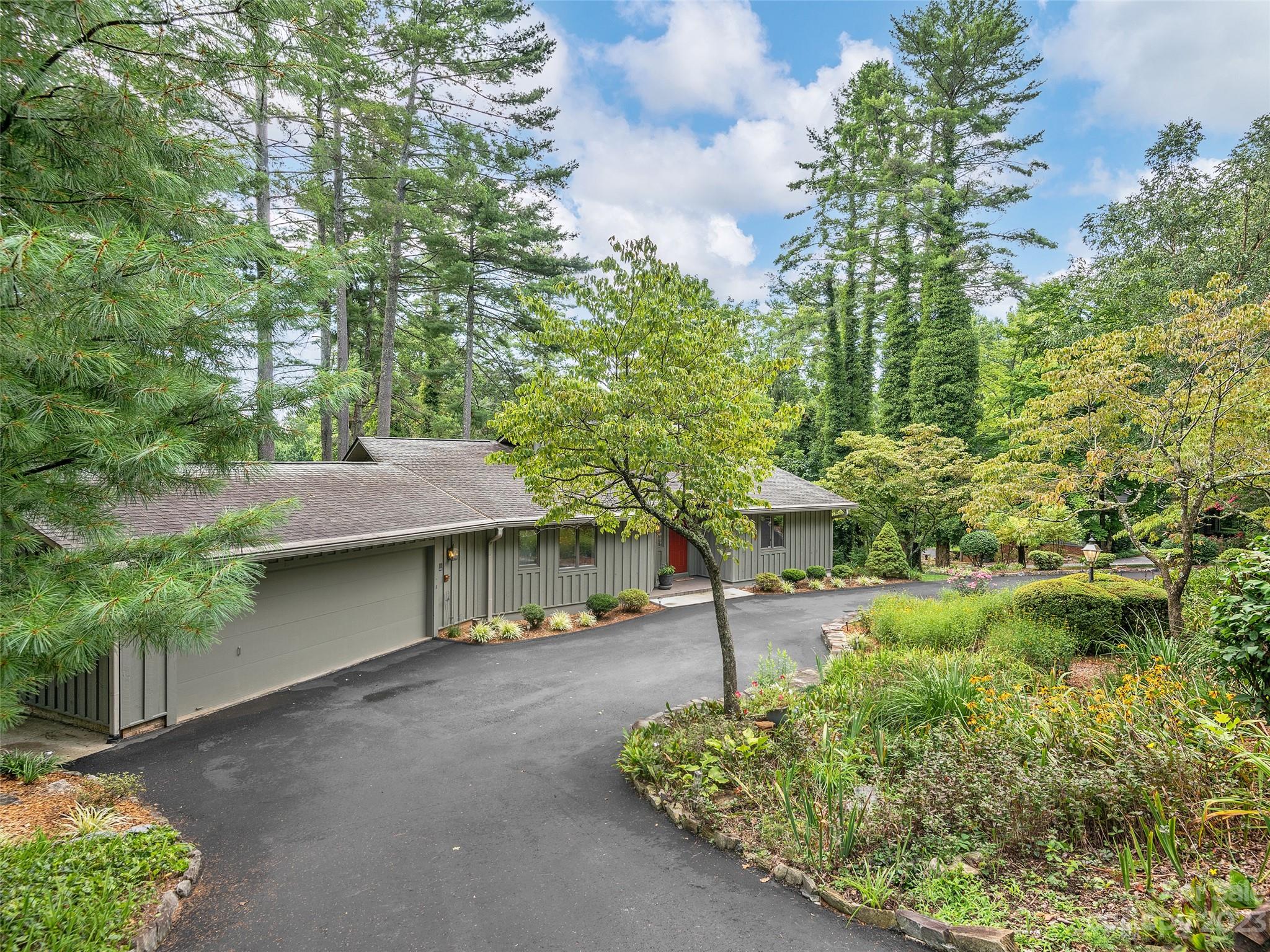 Kenwood Knoll - Residential