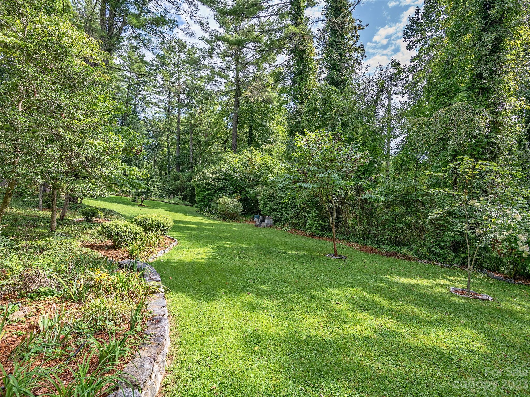 Kenwood Knoll - Residential