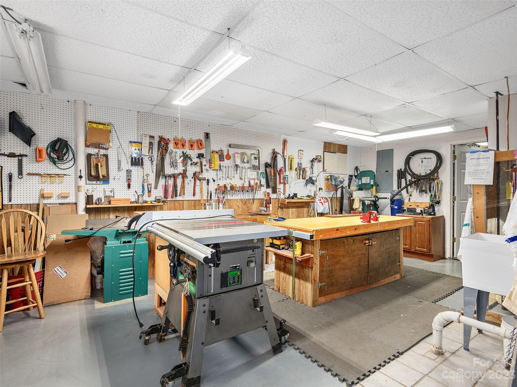 Kenwood Knoll - Residential