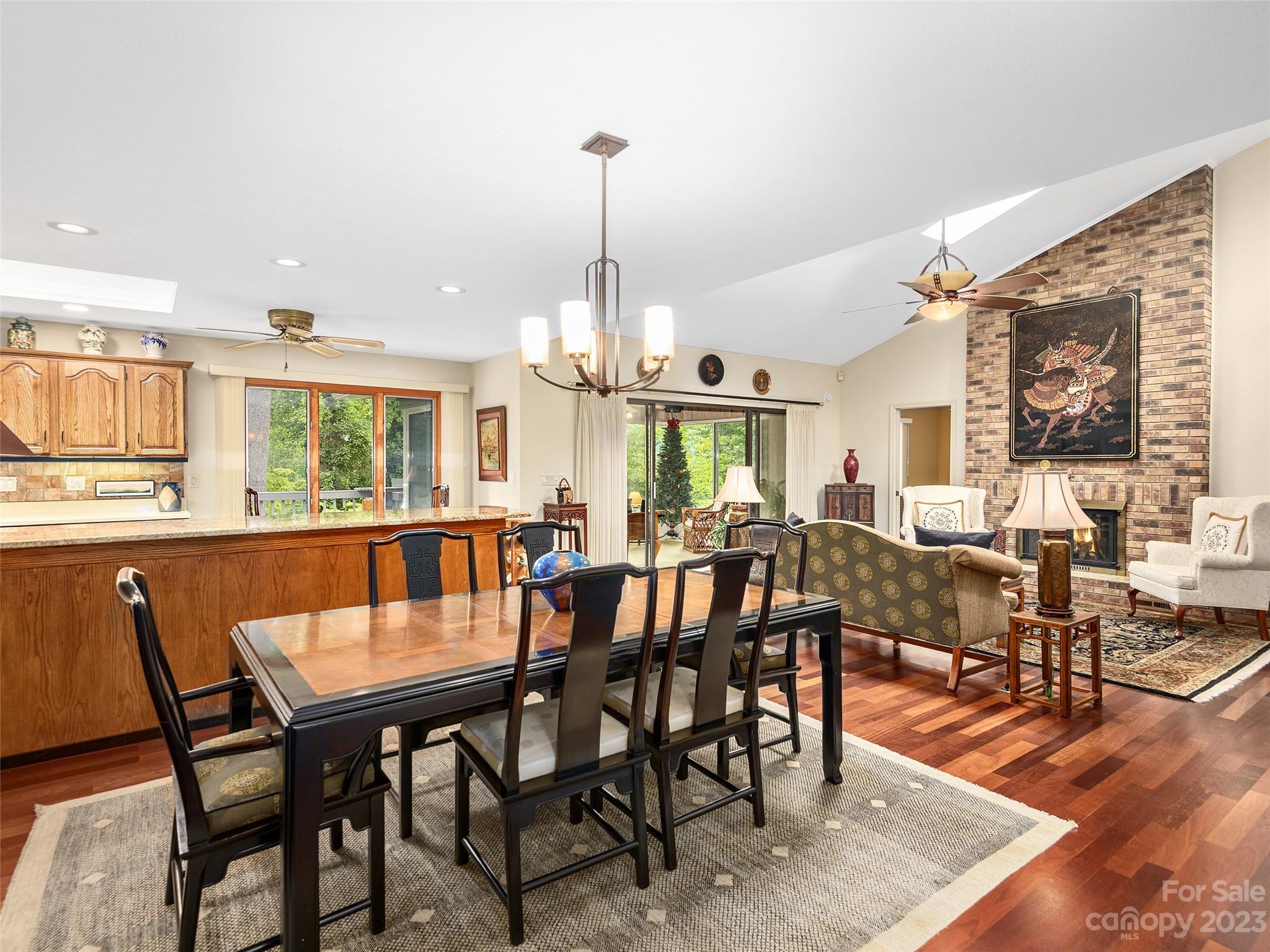 Kenwood Knoll - Residential