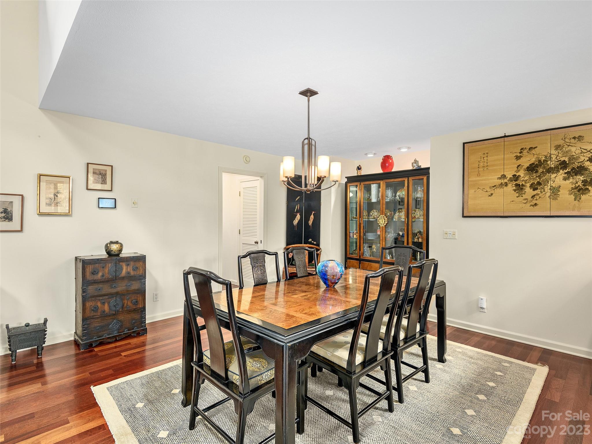 Kenwood Knoll - Residential