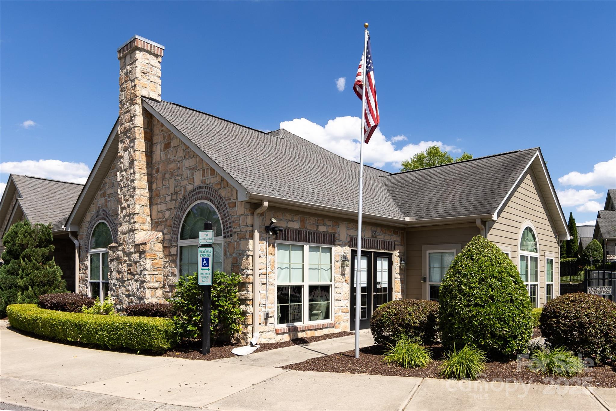 Polo Club at Mountain Island Lake - Residential