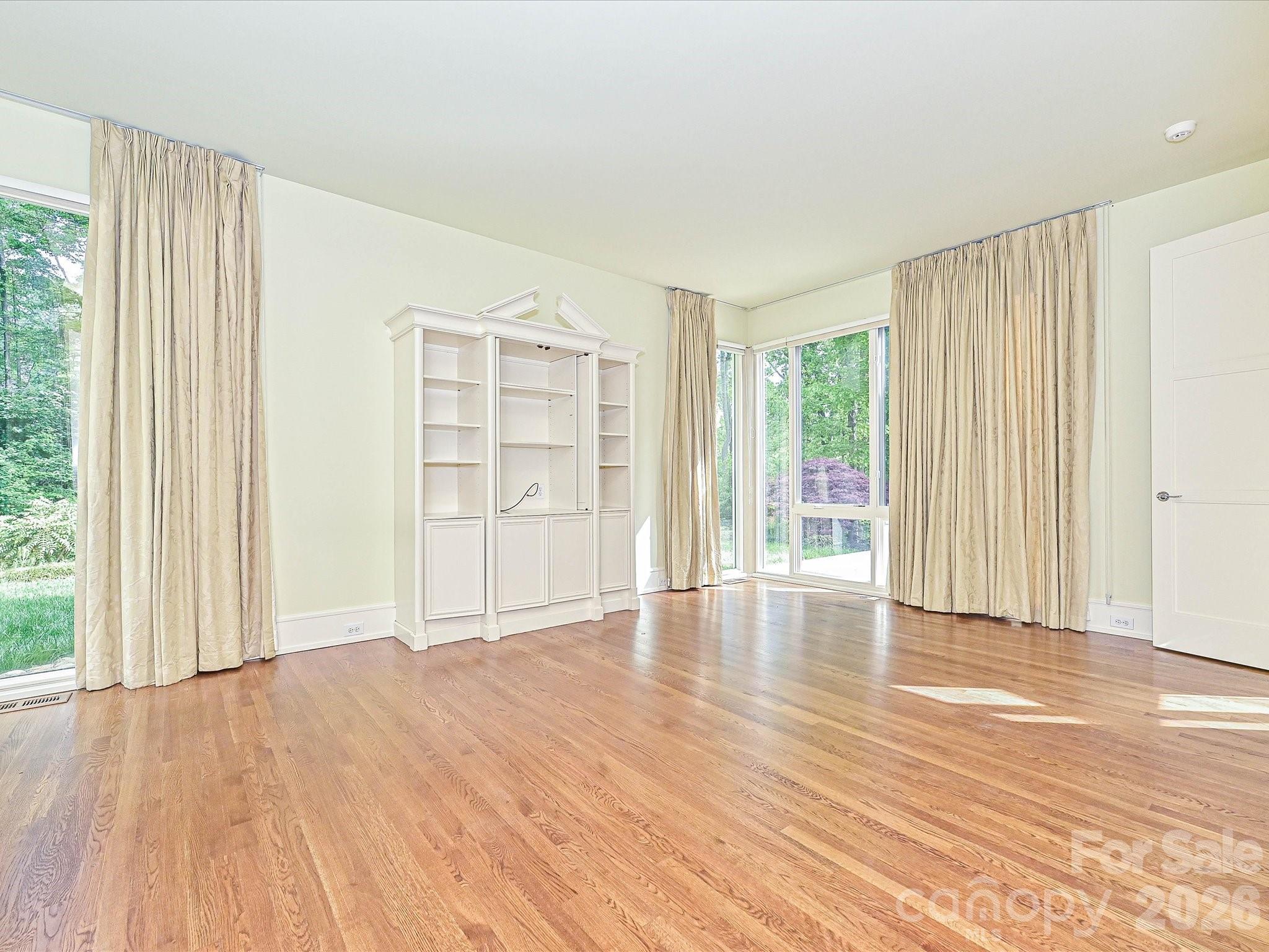 Cabin Woods - Residential