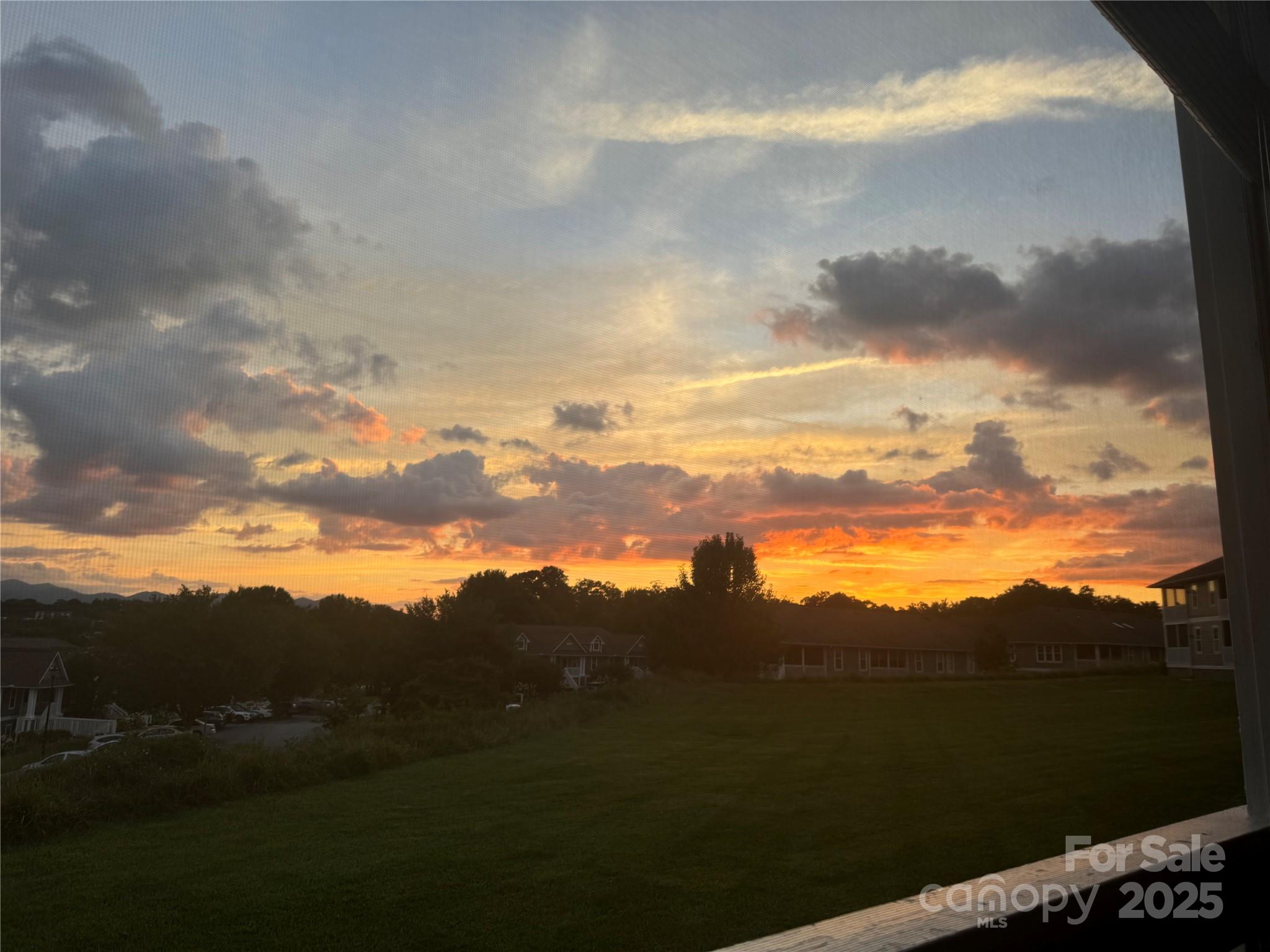 Asheville, North Carolina 28806, United States, 2 Bedrooms Bedrooms, ,2 BathroomsBathrooms,Residential,Active,100743