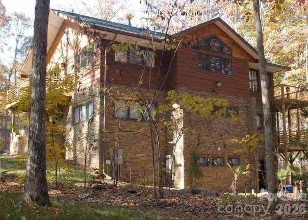 17928 Pages Pond Court