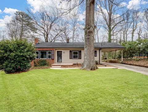 Photo of 98 Winecoff Avenue NE, Concord, NC 28025 (MLS # 4329151)