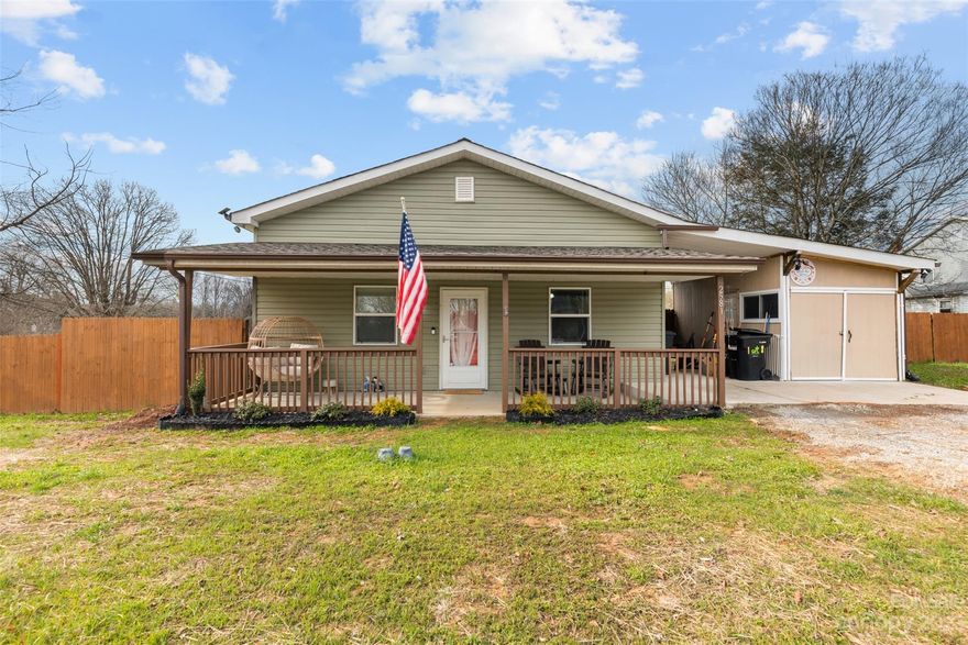 Hard to find 3 bedroom, 3 bathroom home in Wilkes county. This home features two en-suite bedrooms on the main level as well as an updated eat in kitchen and cozy living room. The lower level features another bedroom, a full bath, a den, and a bonus/craft/storage room. The lower level is ideal for a second living quarters, MIL suite, or a private retreat. Per sellers, the house was fully renovated in 2018 to include new roof, HVAC, plumbing, electrical, and interior finishes. Covered front porch and large, flat rear yard. Refrigerator, washer, & dryer convey. Ring security cameras and wireless door locks convey. Front lawn seeded and sewed fall 2023. Septic Pumped 2023