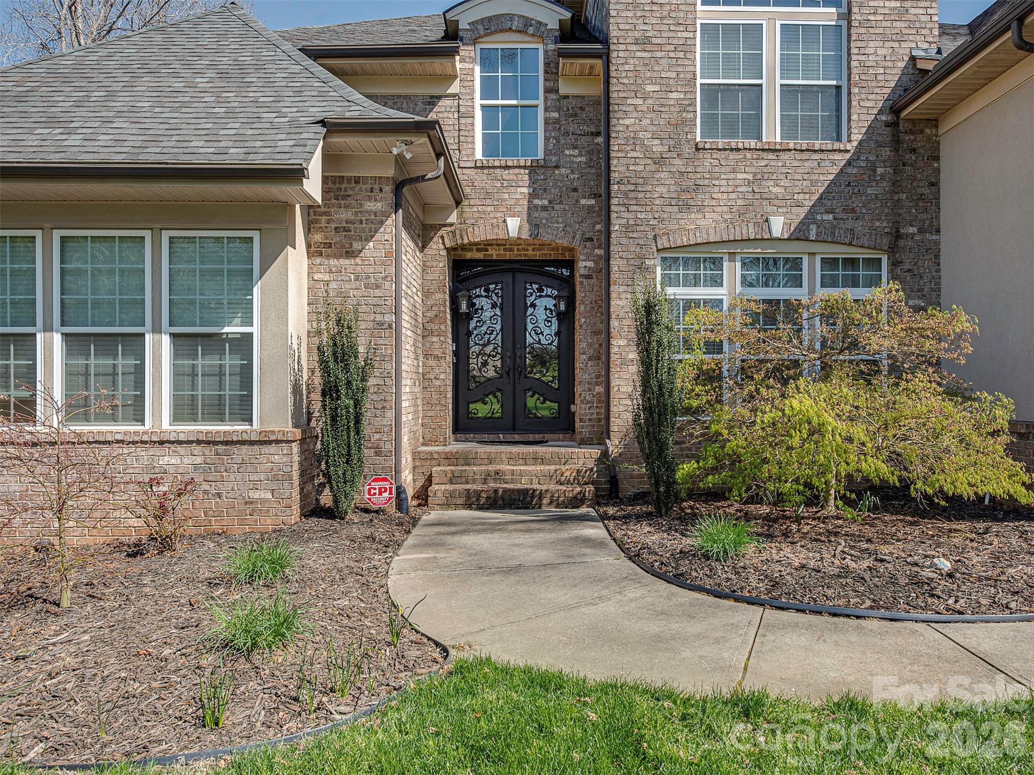 7209 Yellowhorn Trail