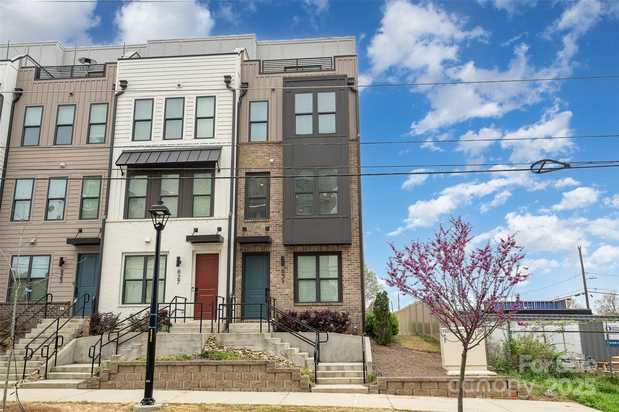631 W Tremont Avenue
