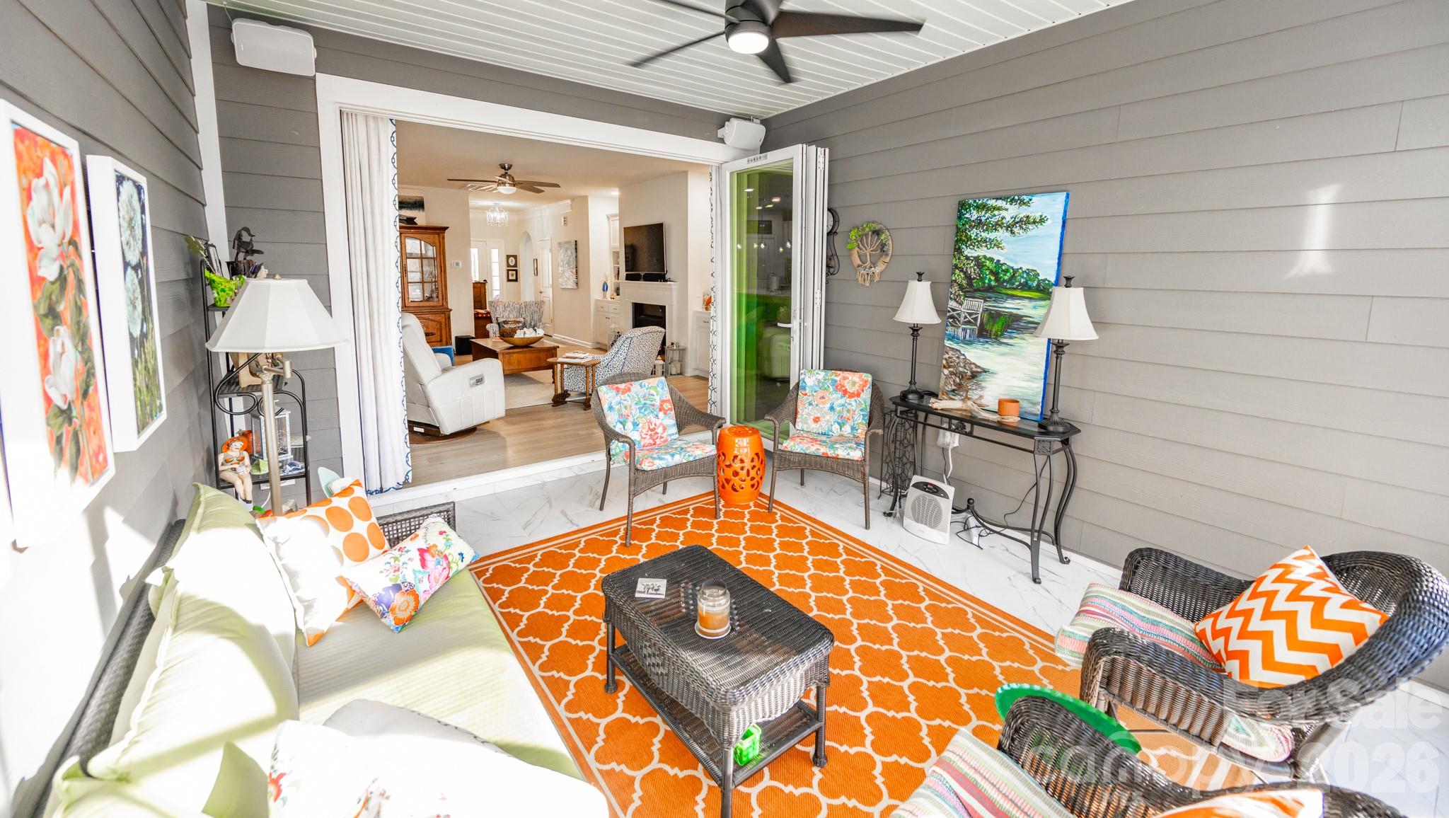 2036 Canova Drive 442