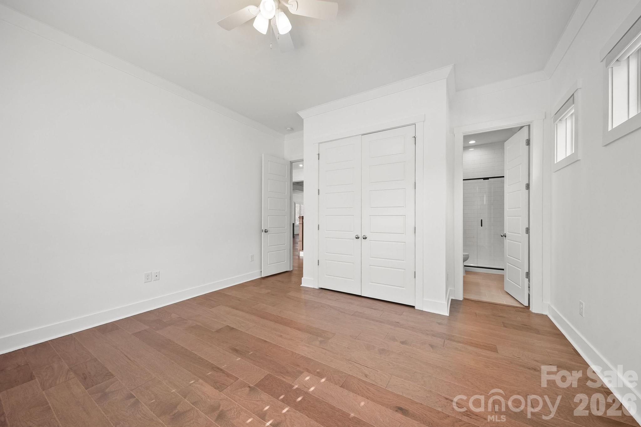 Hollins Grove - Residential