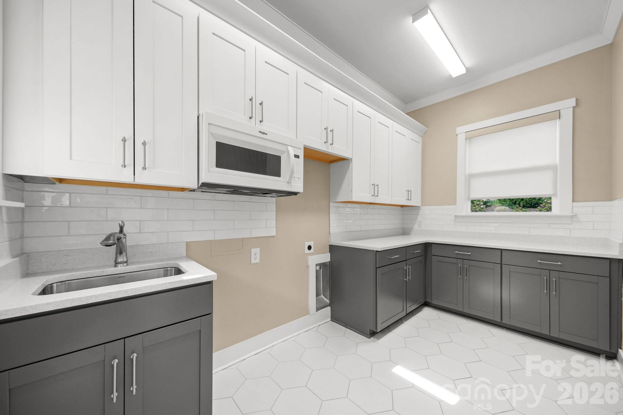 Hollins Grove - Residential
