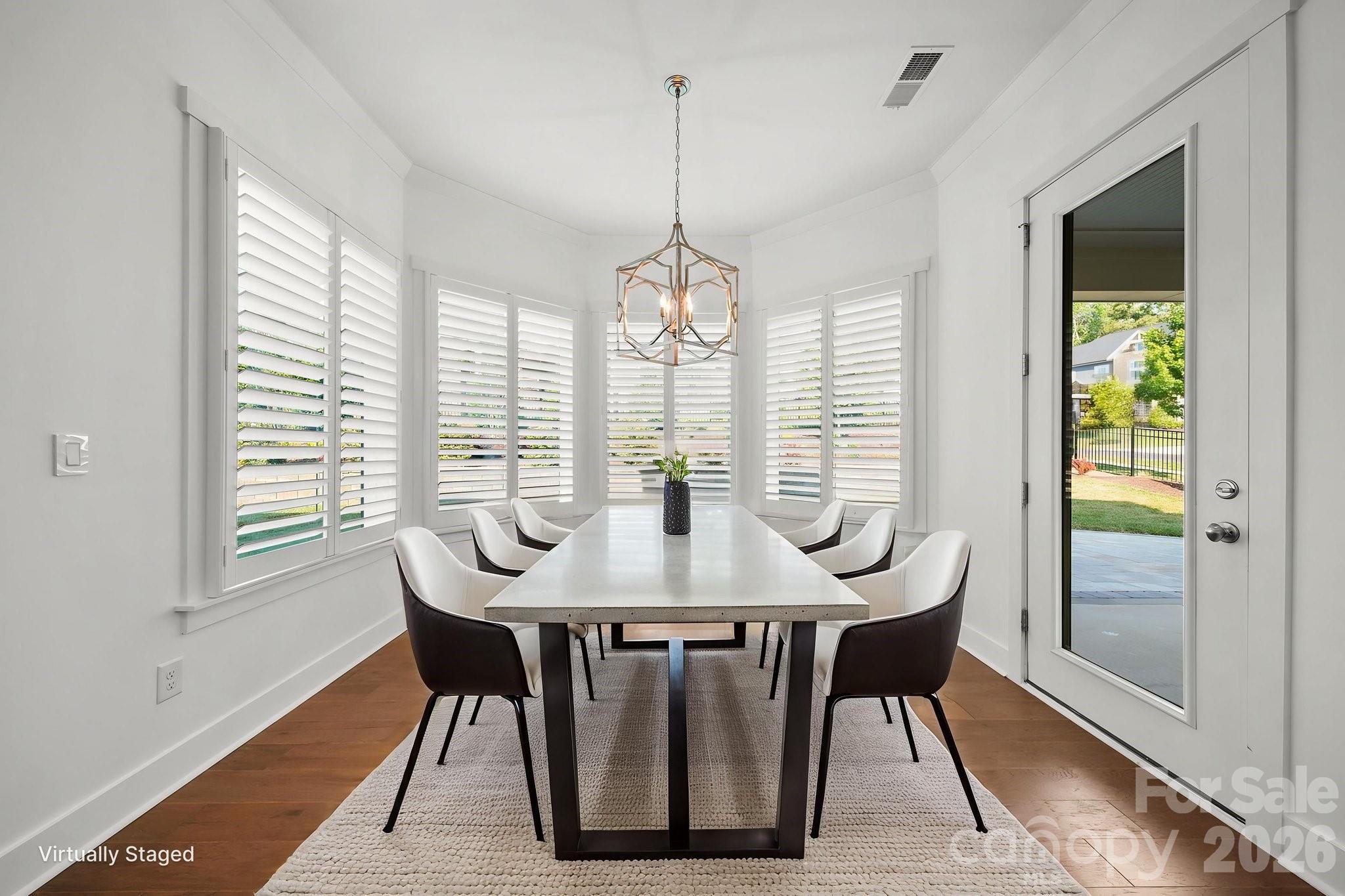 Hollins Grove - Residential