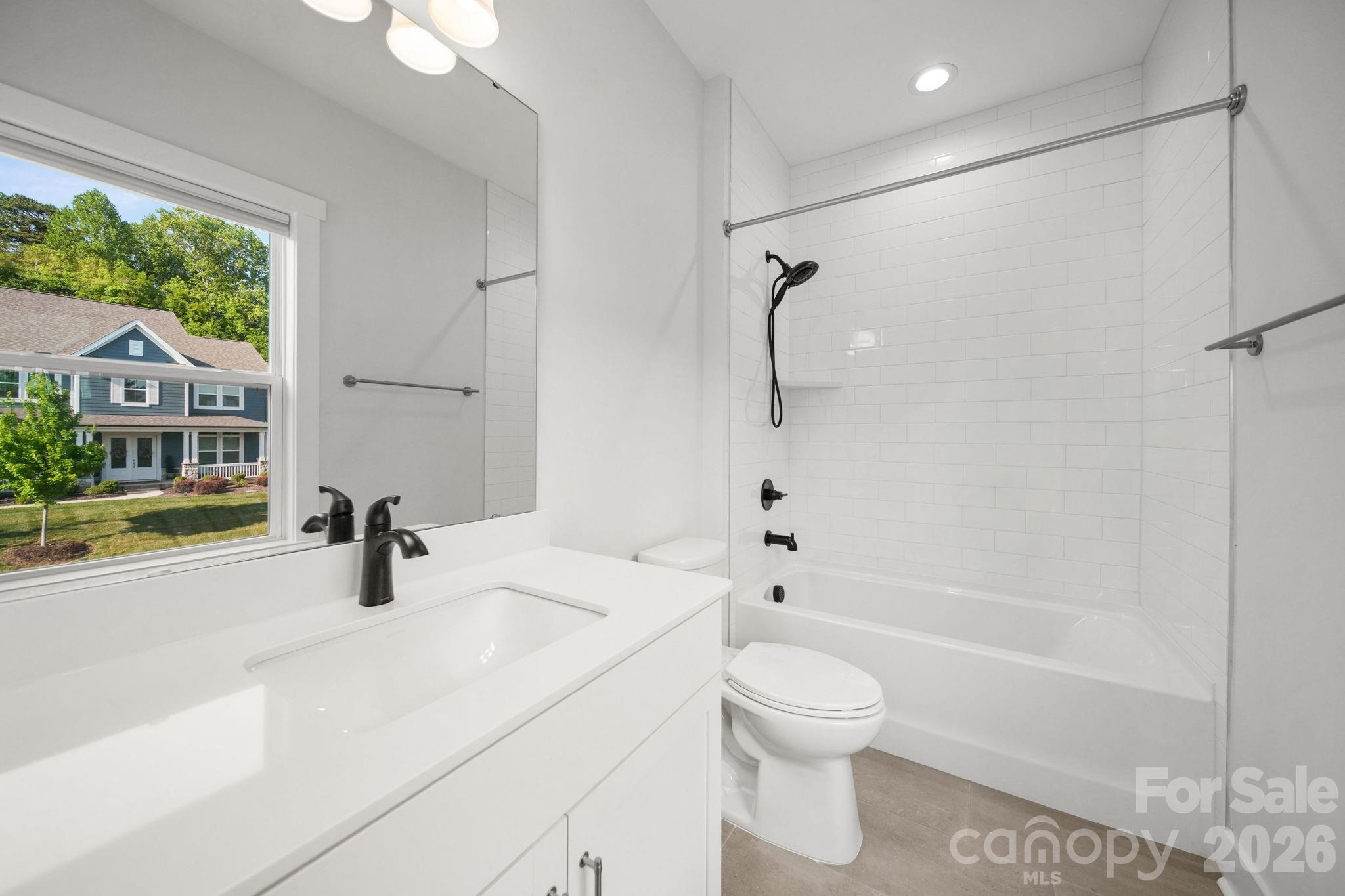 Hollins Grove - Residential