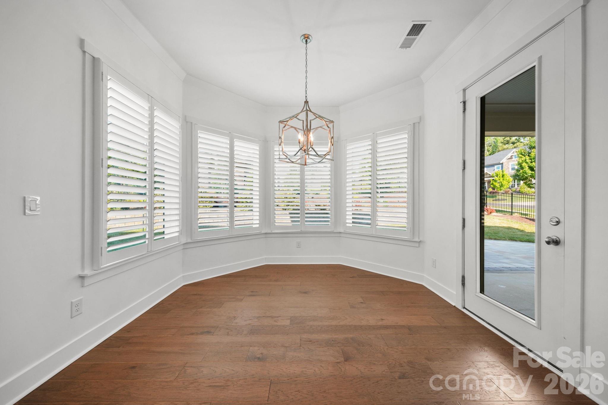 Hollins Grove - Residential
