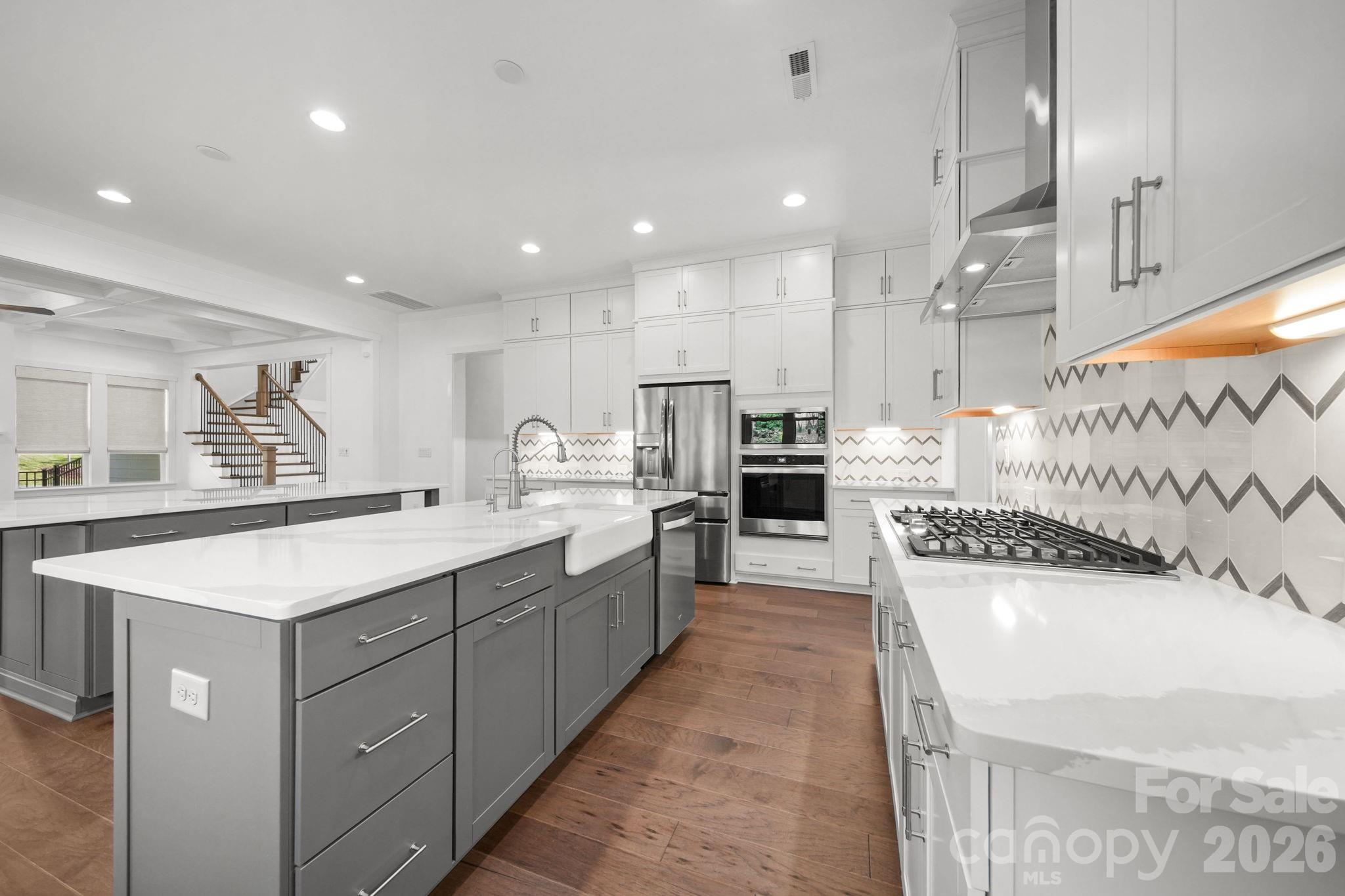 Hollins Grove - Residential