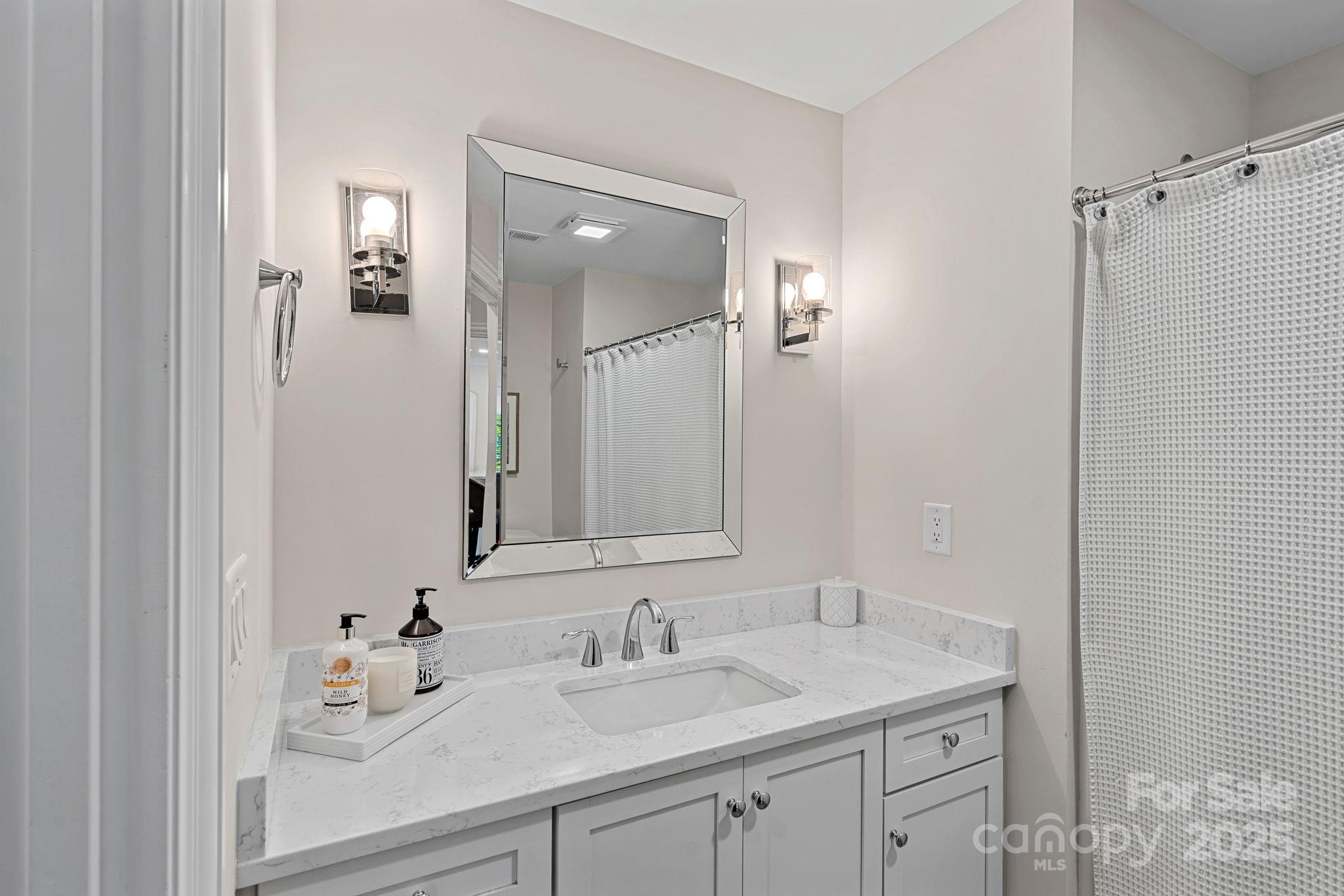 The Peninsula - Residential