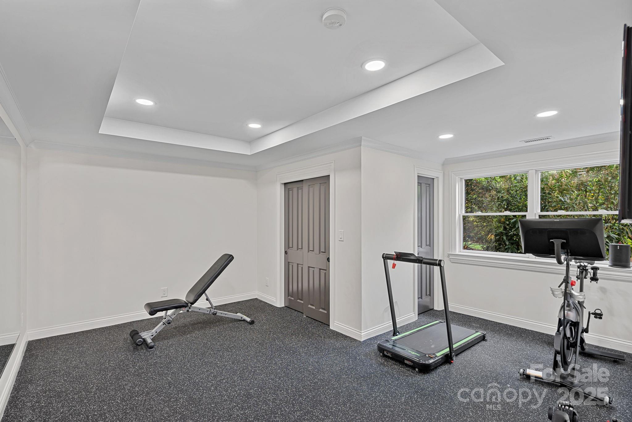 The Peninsula - Residential