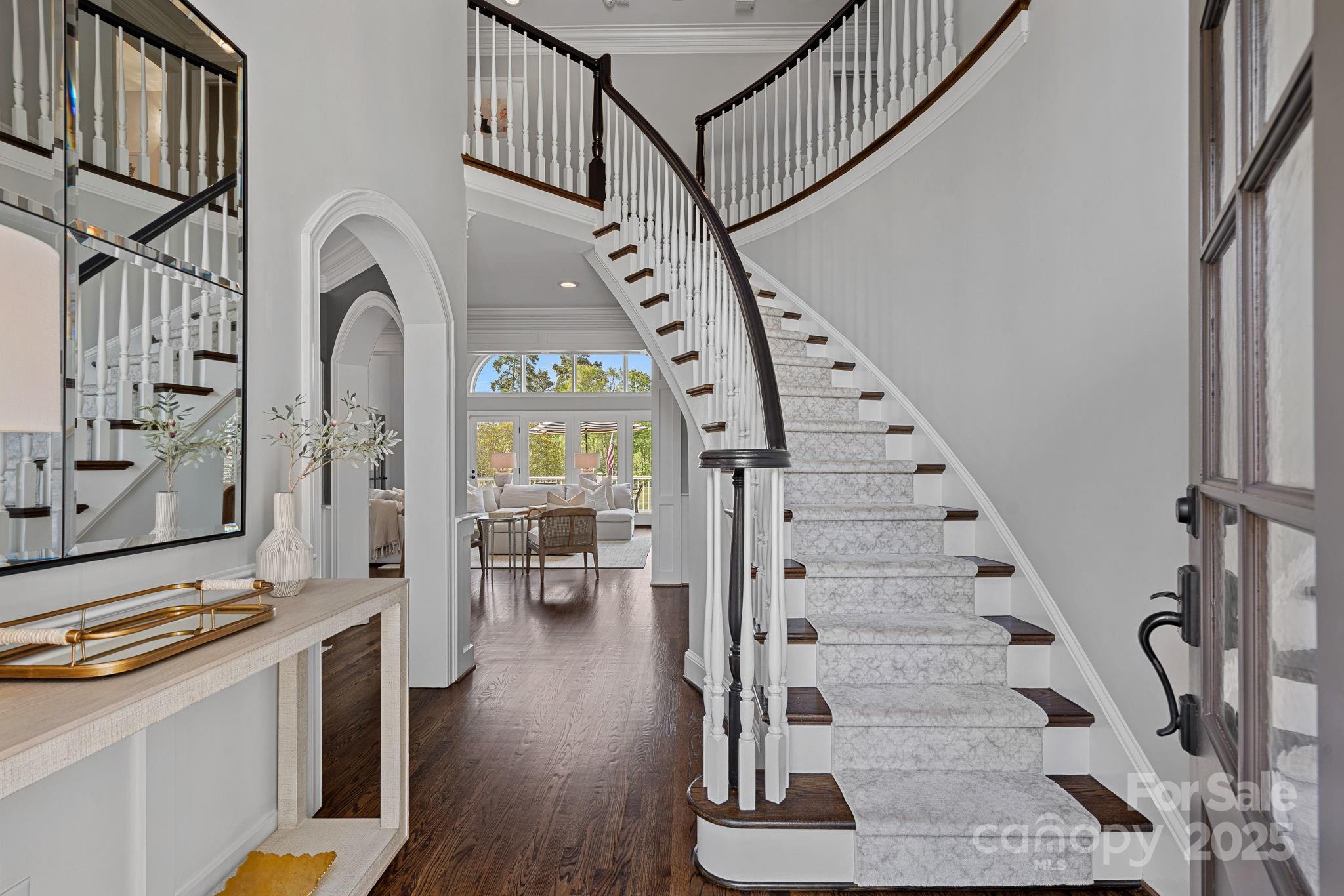 The Peninsula - Residential