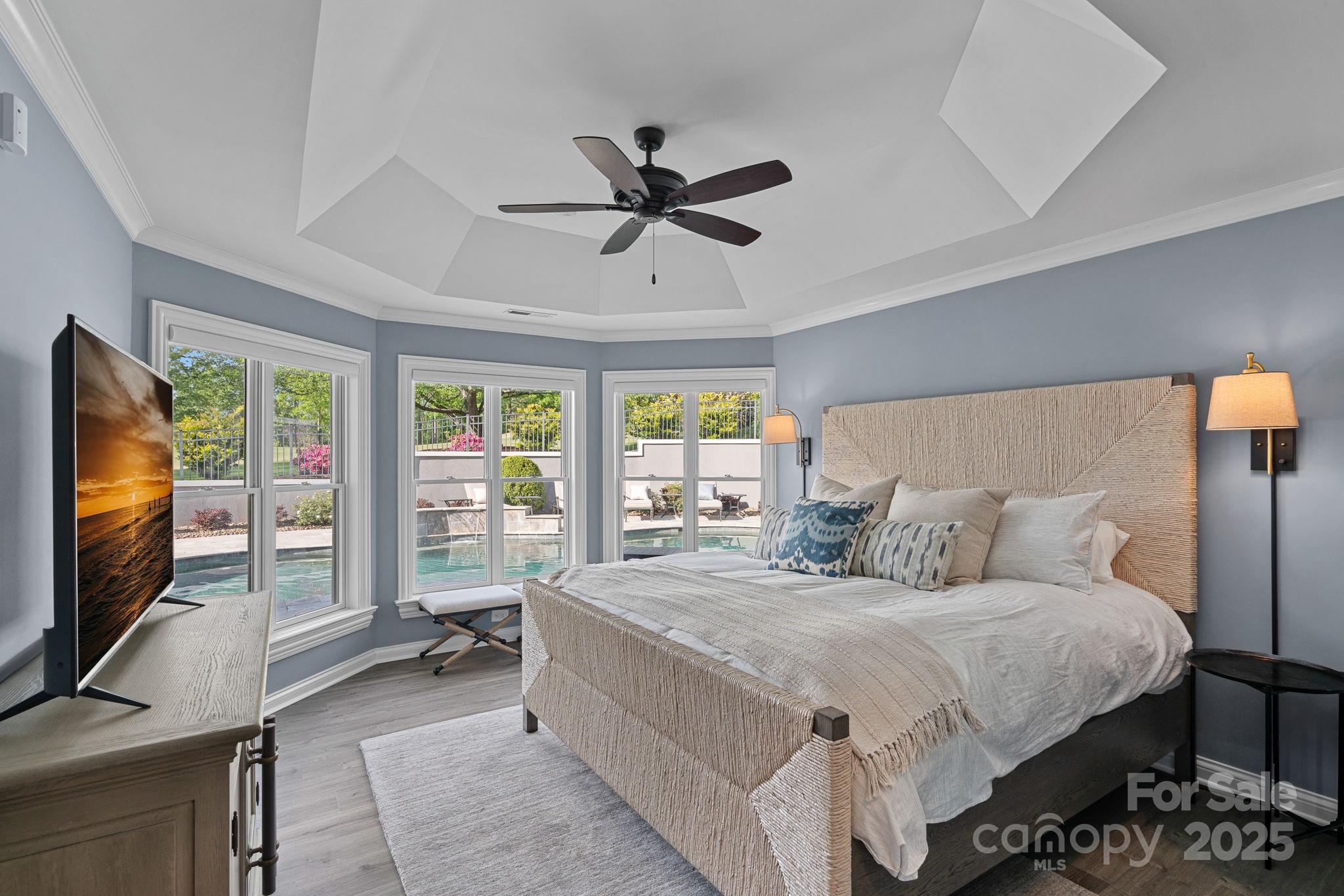 The Peninsula - Residential